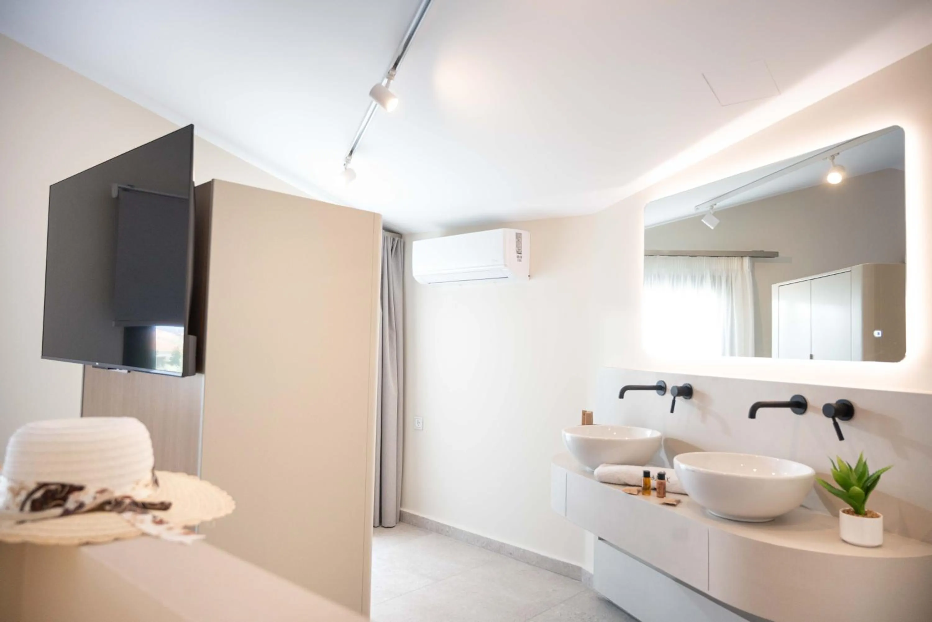 Anny's Residences & Suites