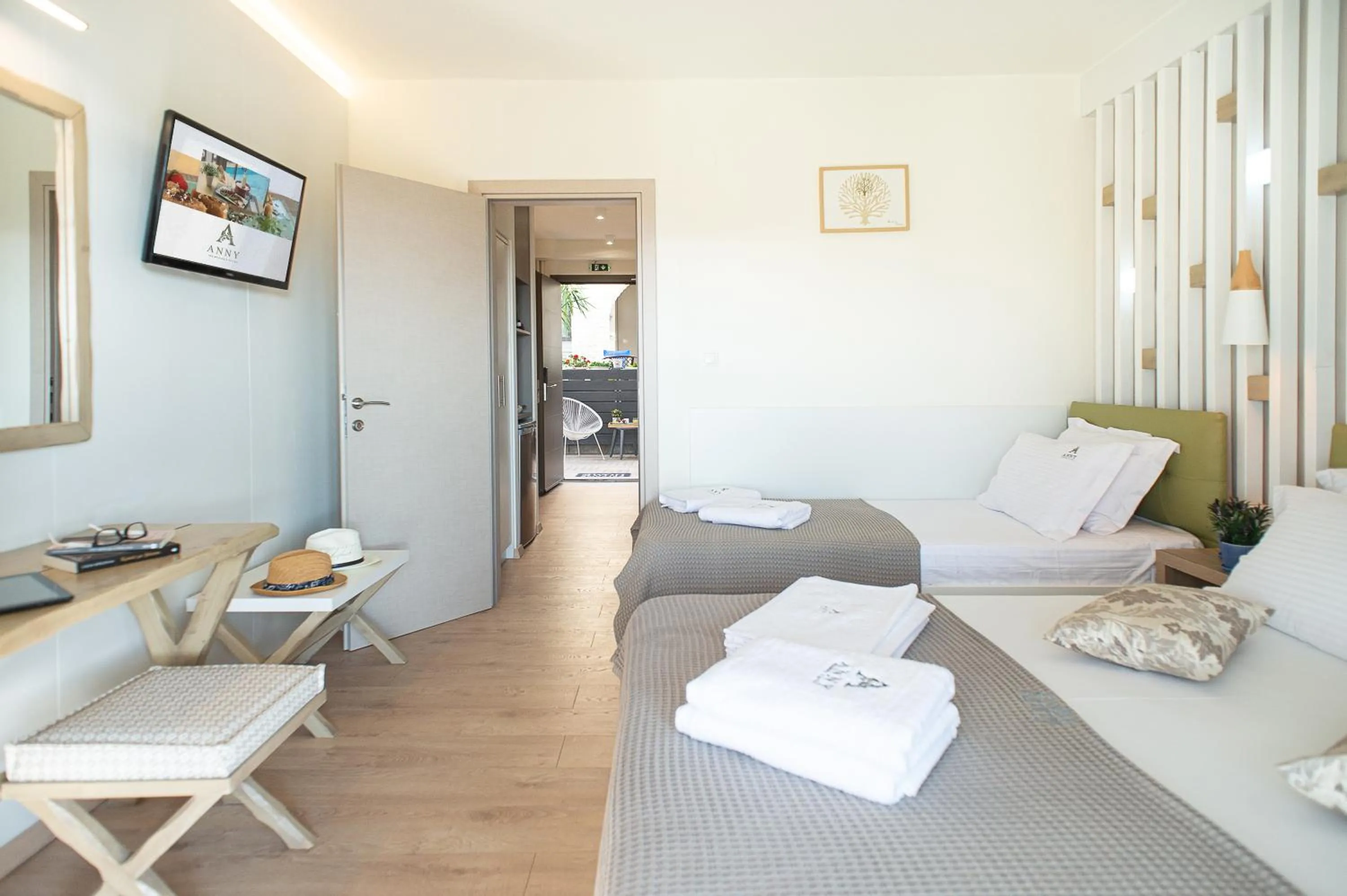 Bed in Anny's Residences & Suites