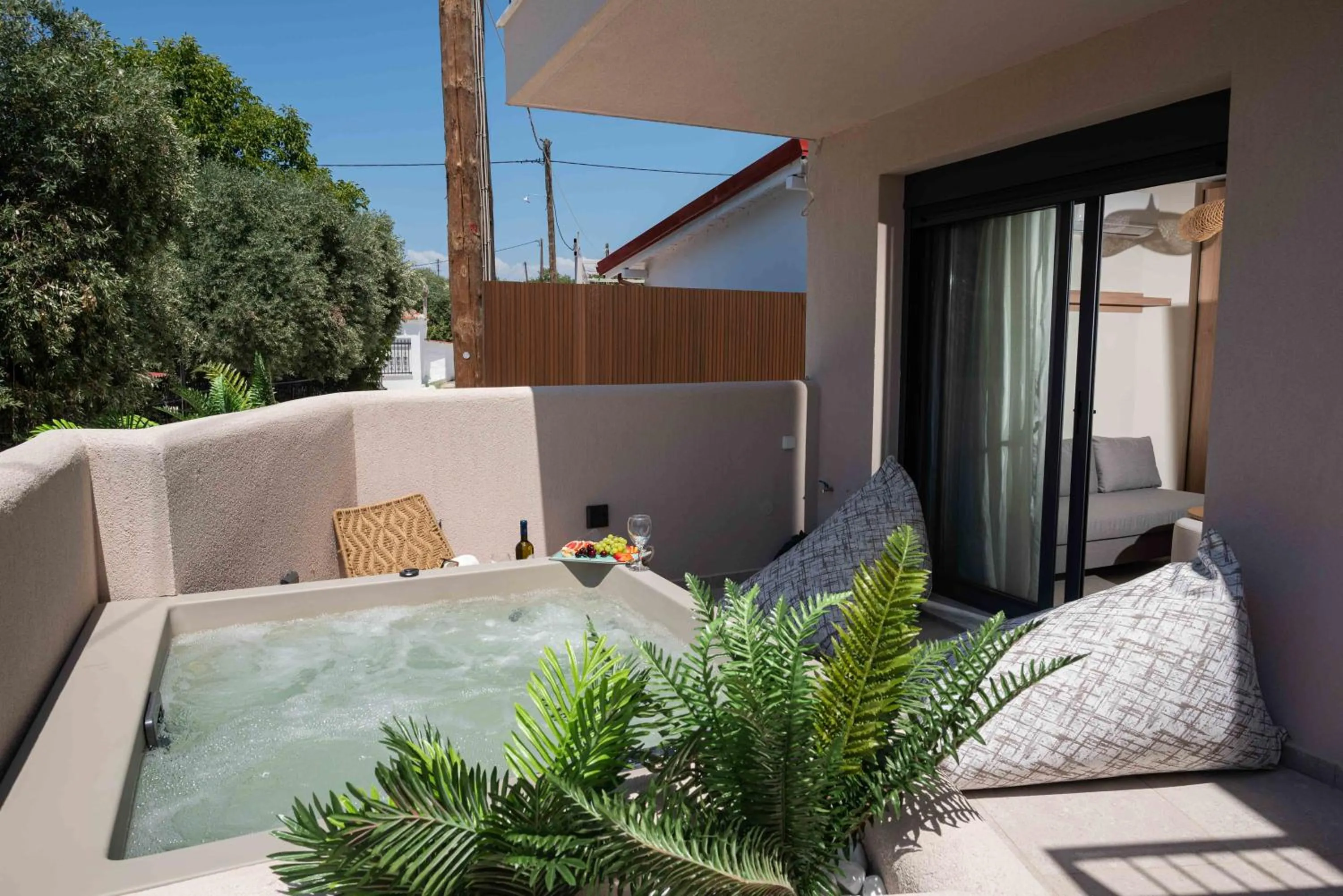 Anny's Residences & Suites