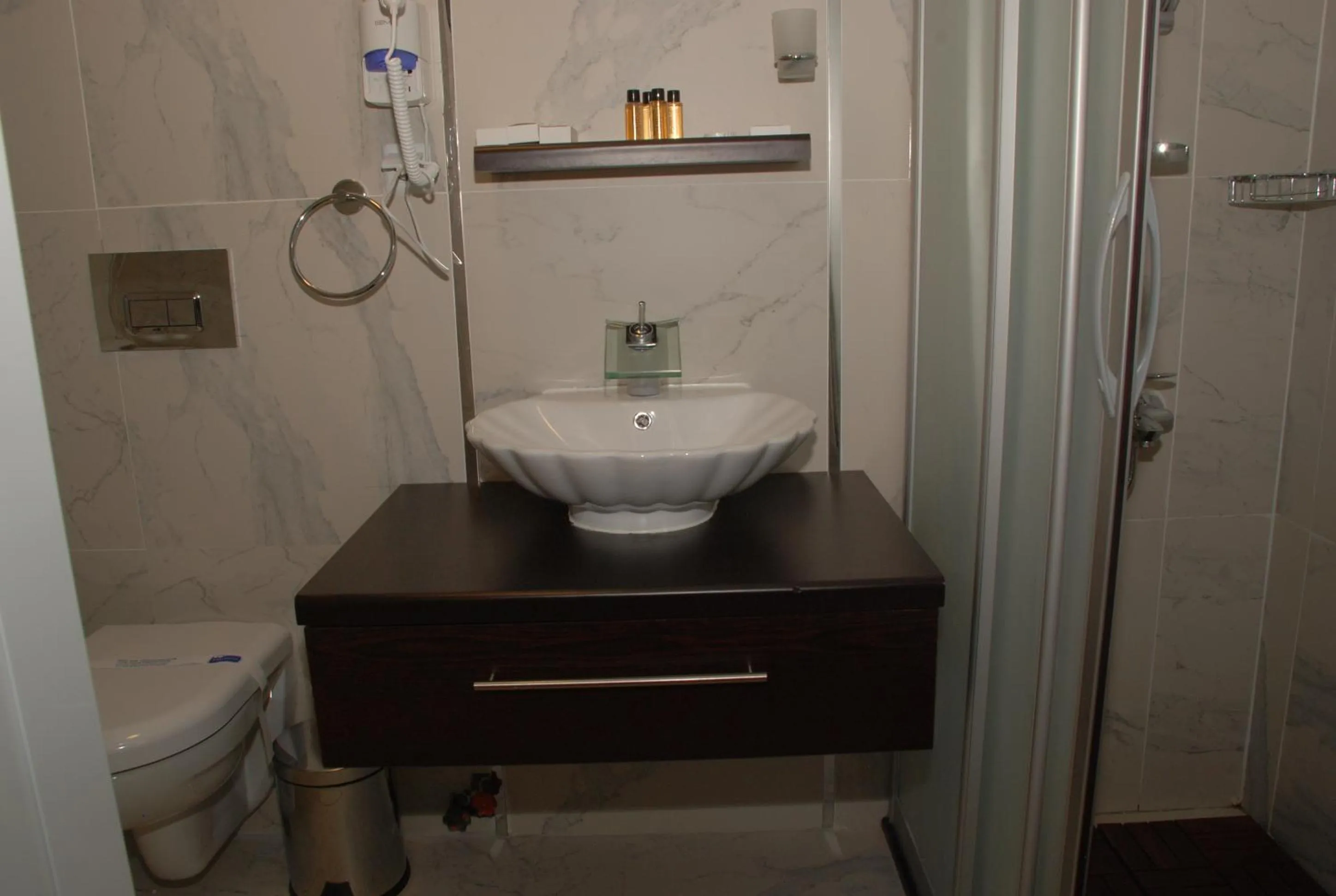 Bathroom in Mavi Inci Park Otel