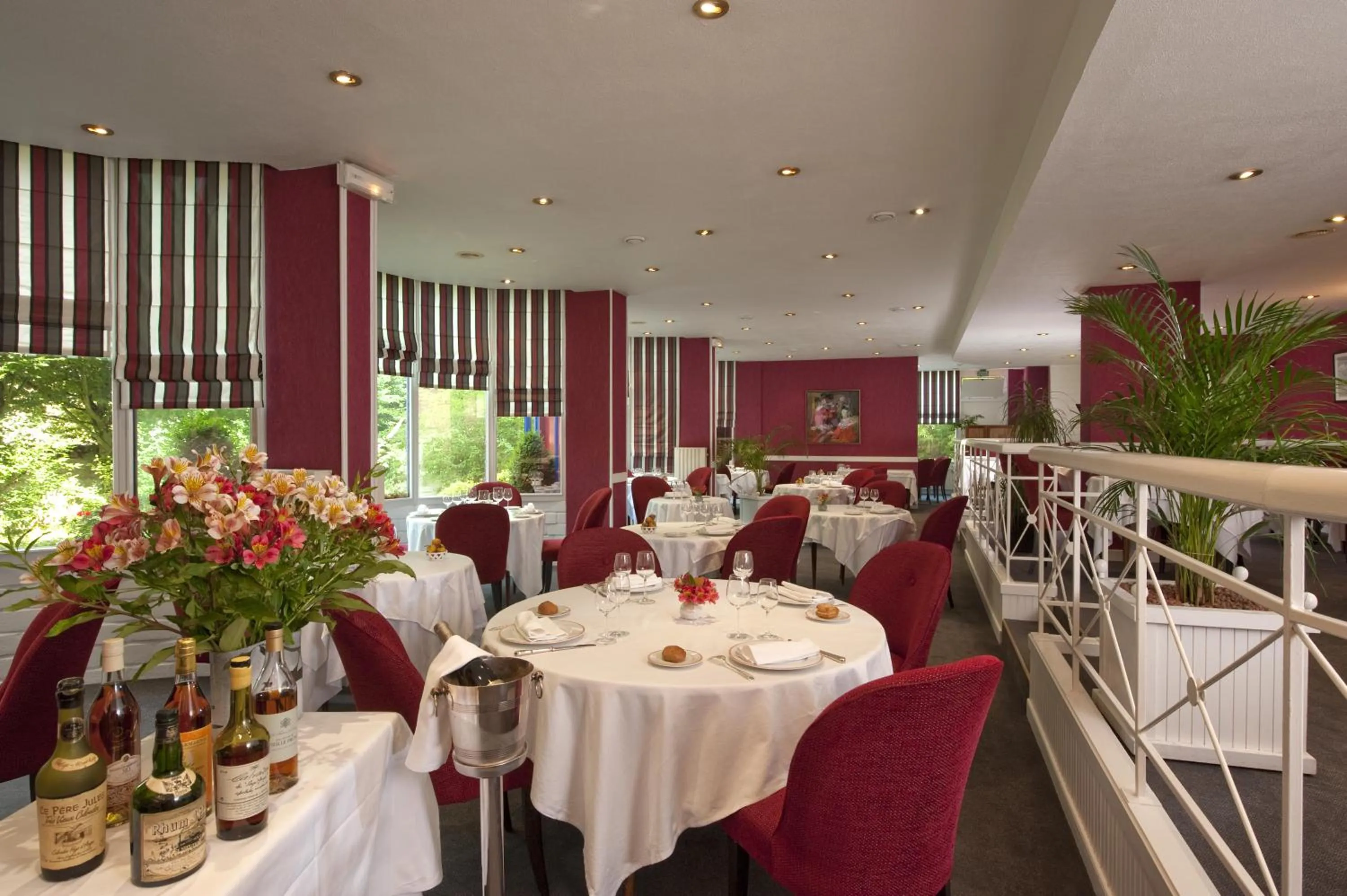 Restaurant/places to eat in Grand Hôtel de Solesmes - Teritoria