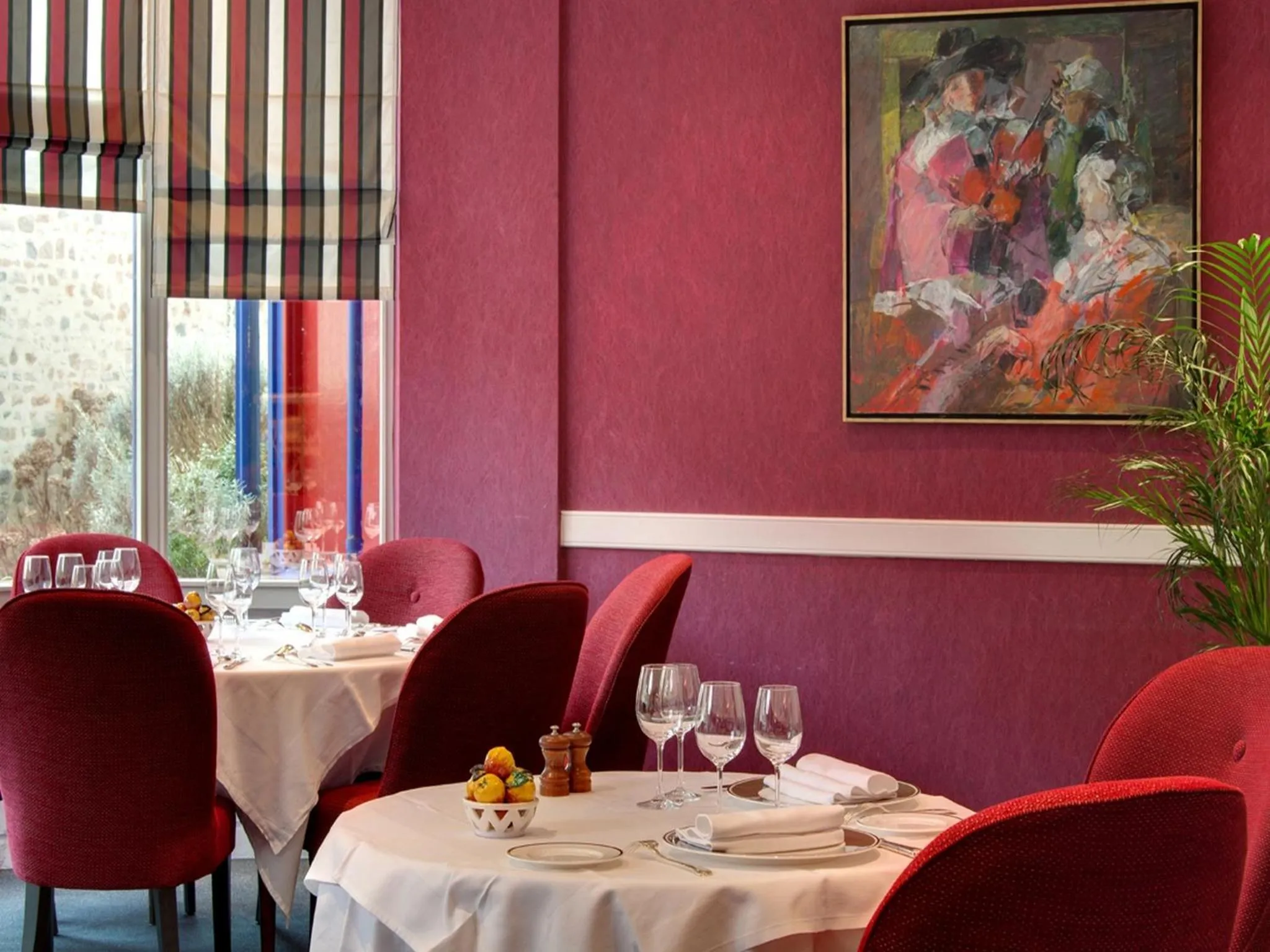 Restaurant/places to eat in Grand Hôtel de Solesmes - Teritoria
