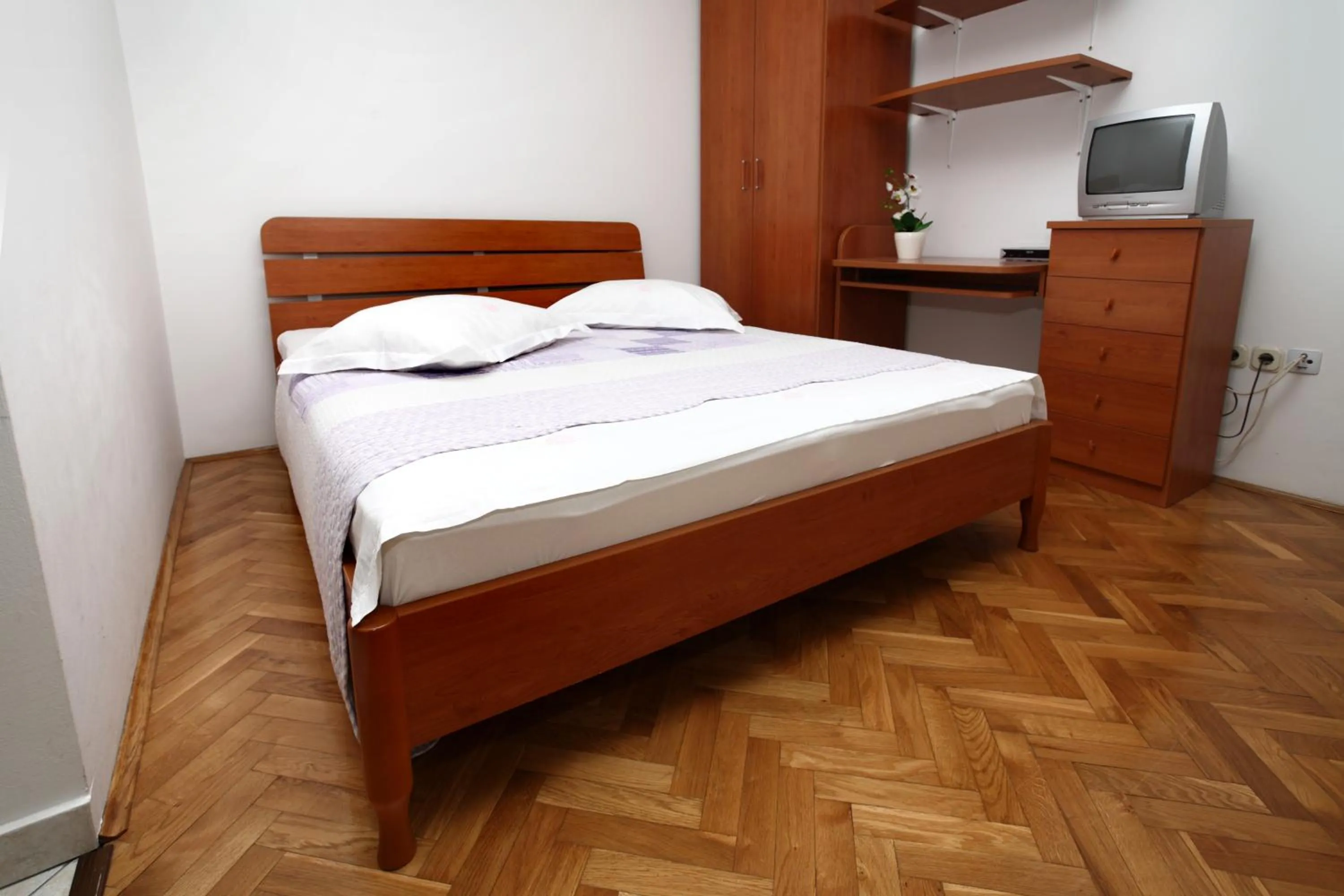 Bed in Apartments in Beautiful Split