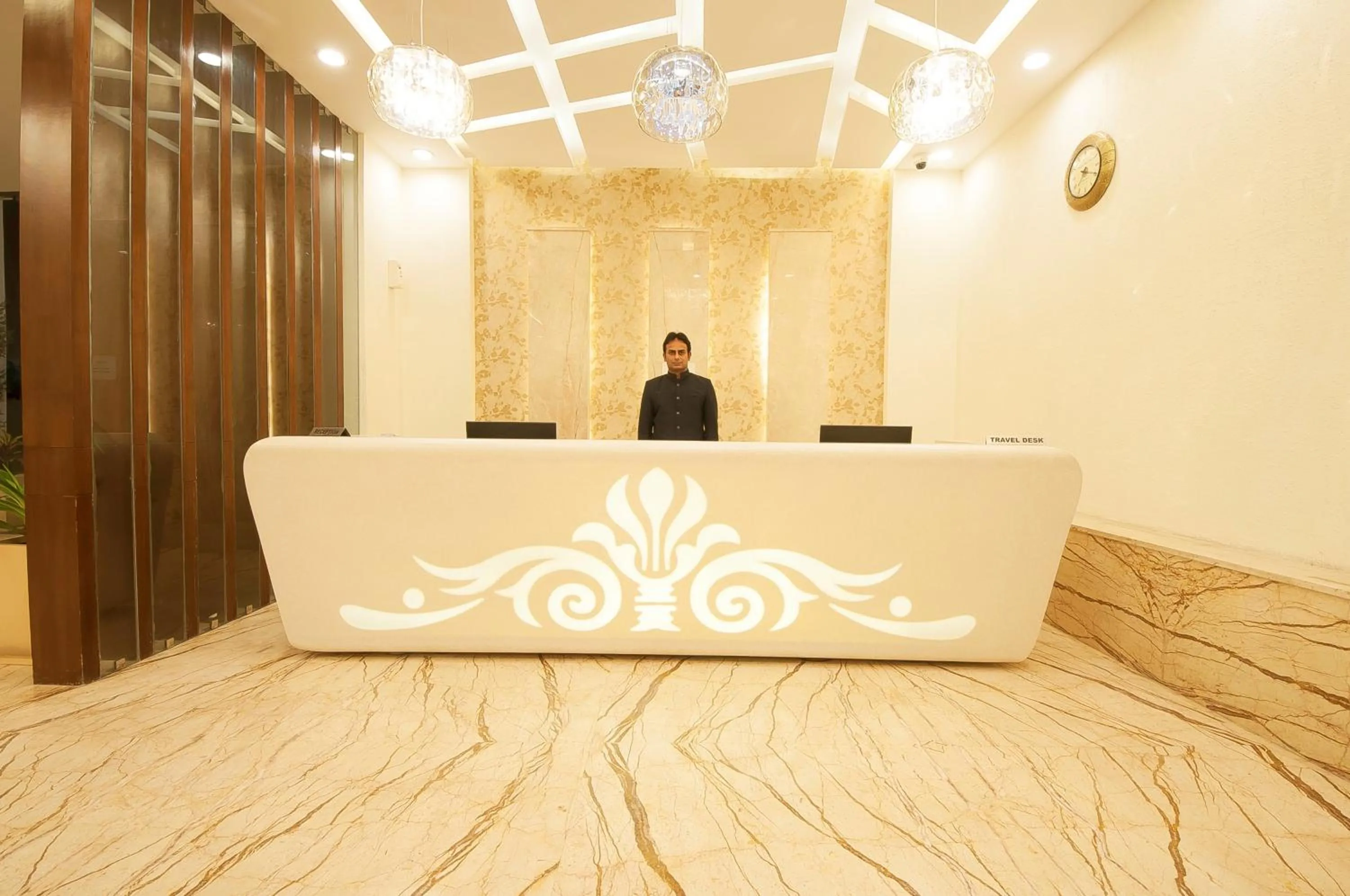 Lobby or reception in Hotel Le Roi,Haridwar@Har Ki Pauri