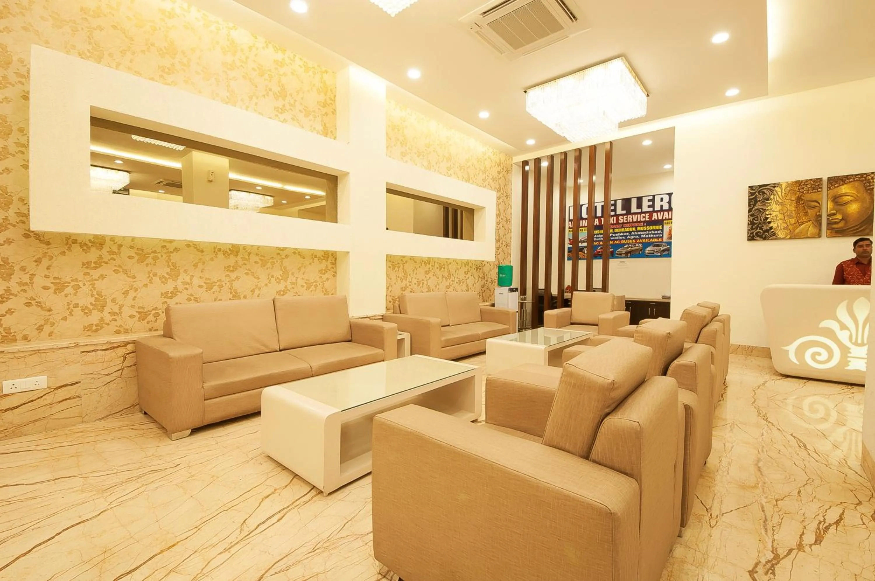 Lobby or reception in Hotel Le Roi,Haridwar@Har Ki Pauri