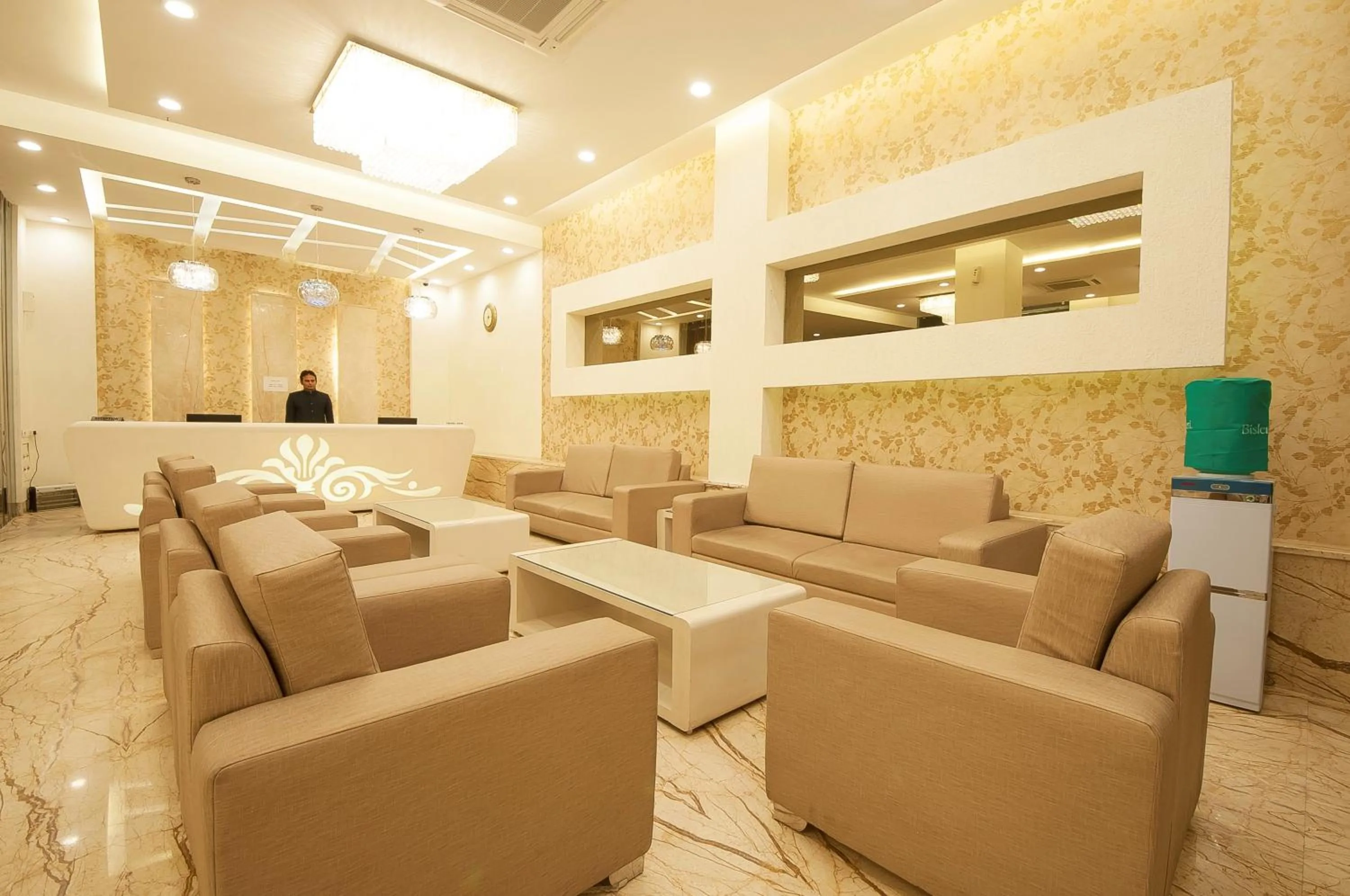 Lobby or reception in Hotel Le Roi,Haridwar@Har Ki Pauri