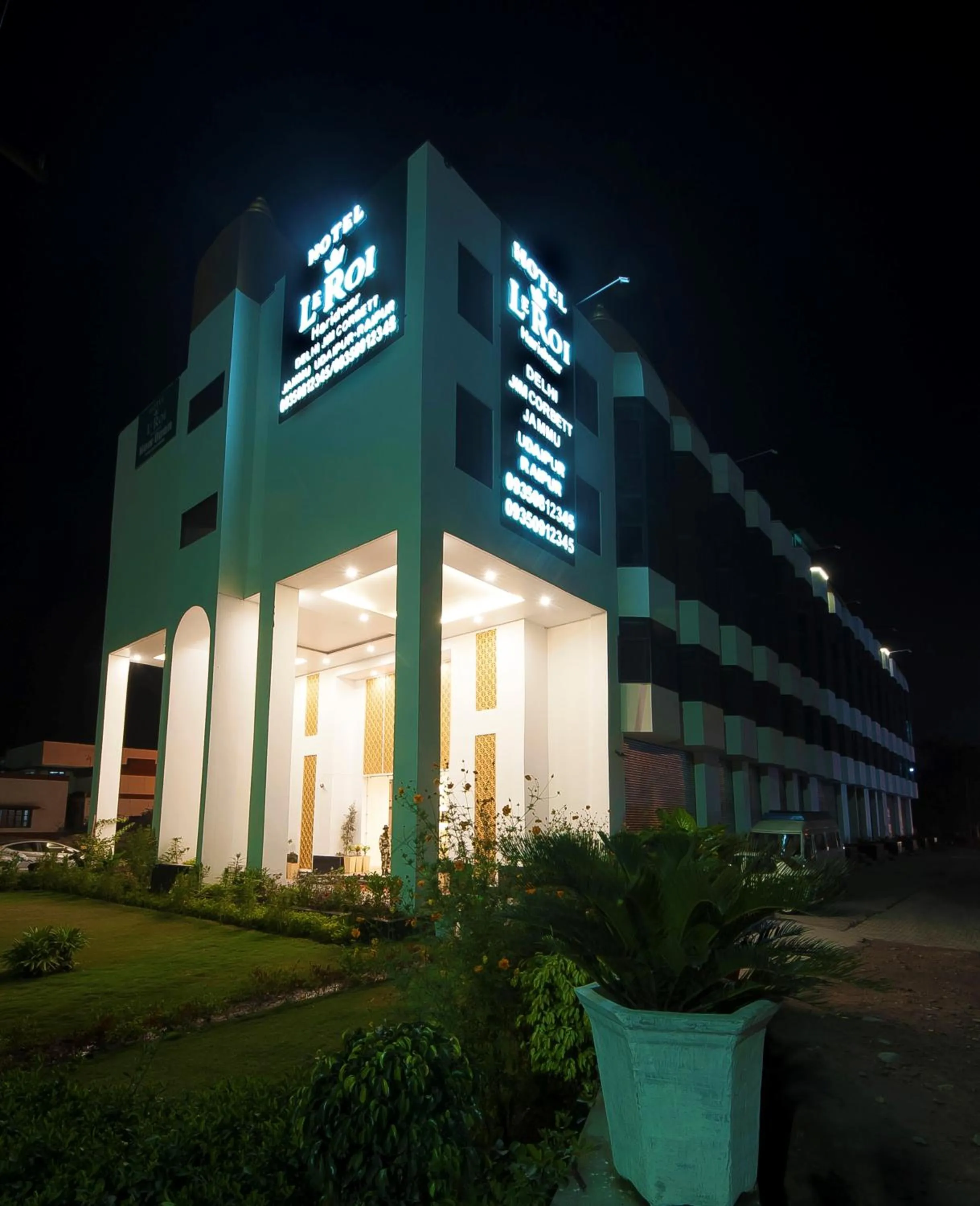 Facade/entrance in Hotel Le Roi,Haridwar@Har Ki Pauri