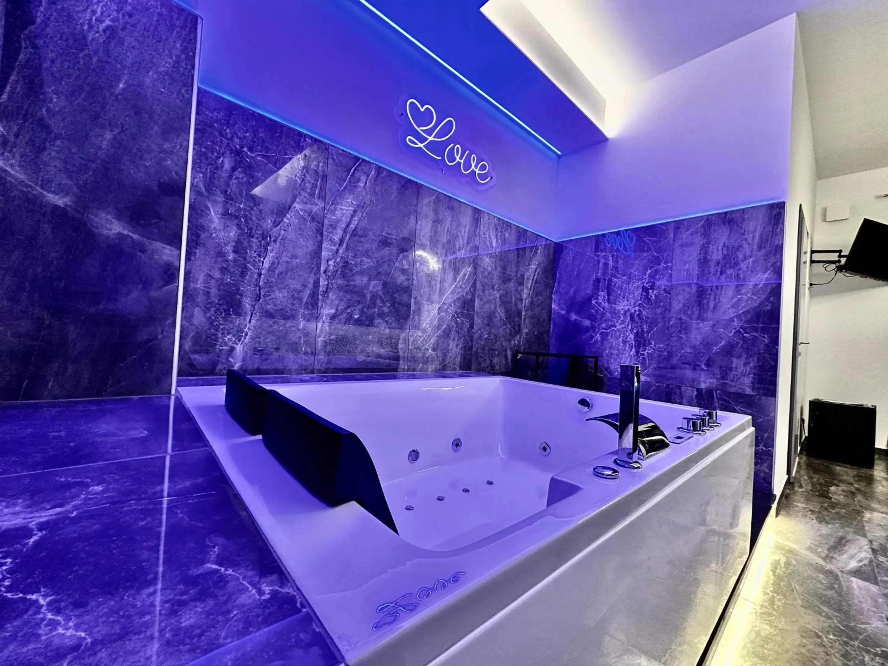 Hot Tub in B&B Del Centro e SPA