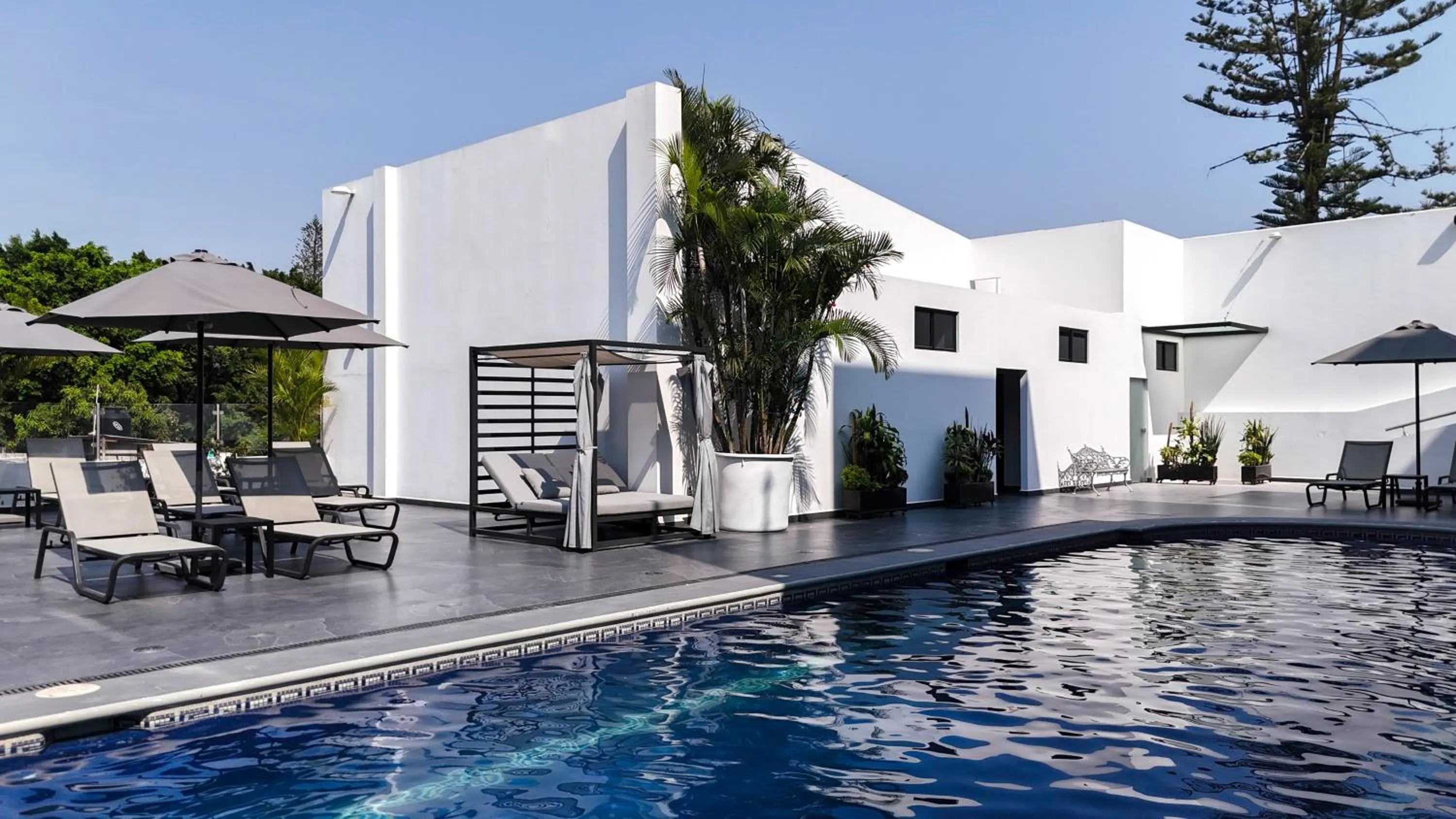 Swimming pool in Casa Tabachin