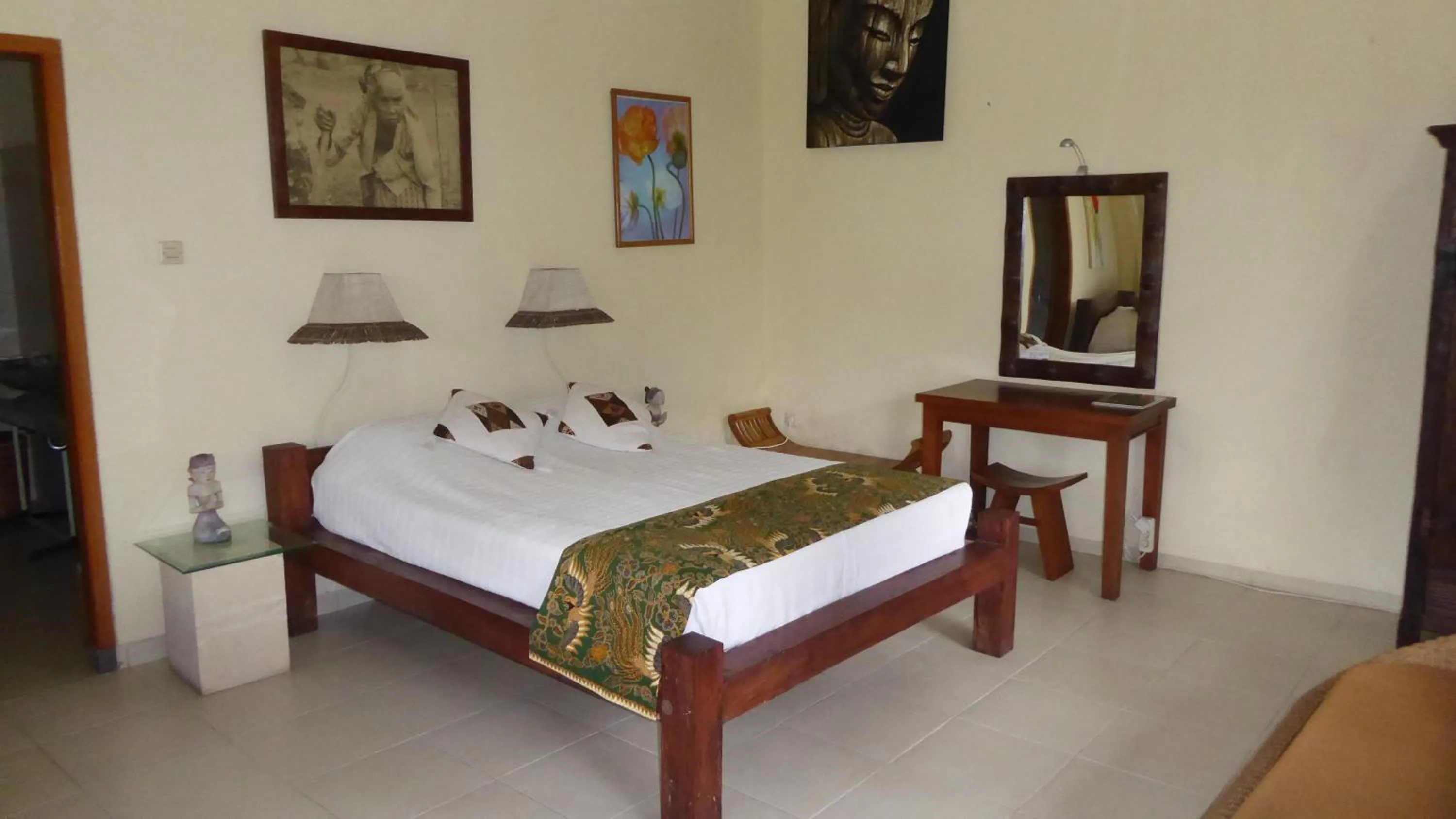 Bedroom, Bed in Rumah Kita Villa/hotel