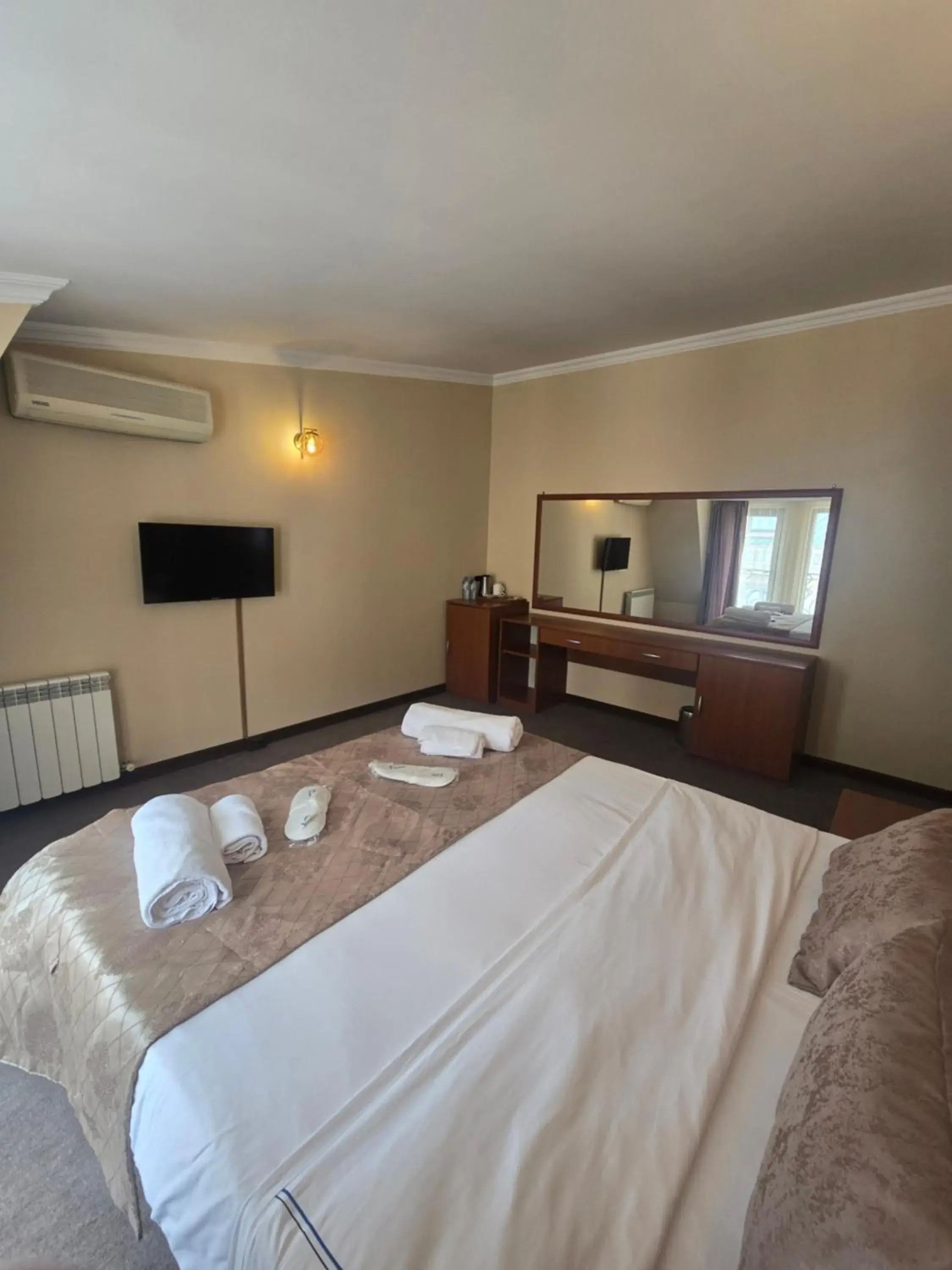 Superior Double Room - single occupancy in Ritsa Boutique Hotel Superior Double Room - single occupancy in Ritsa Boutique Hotel