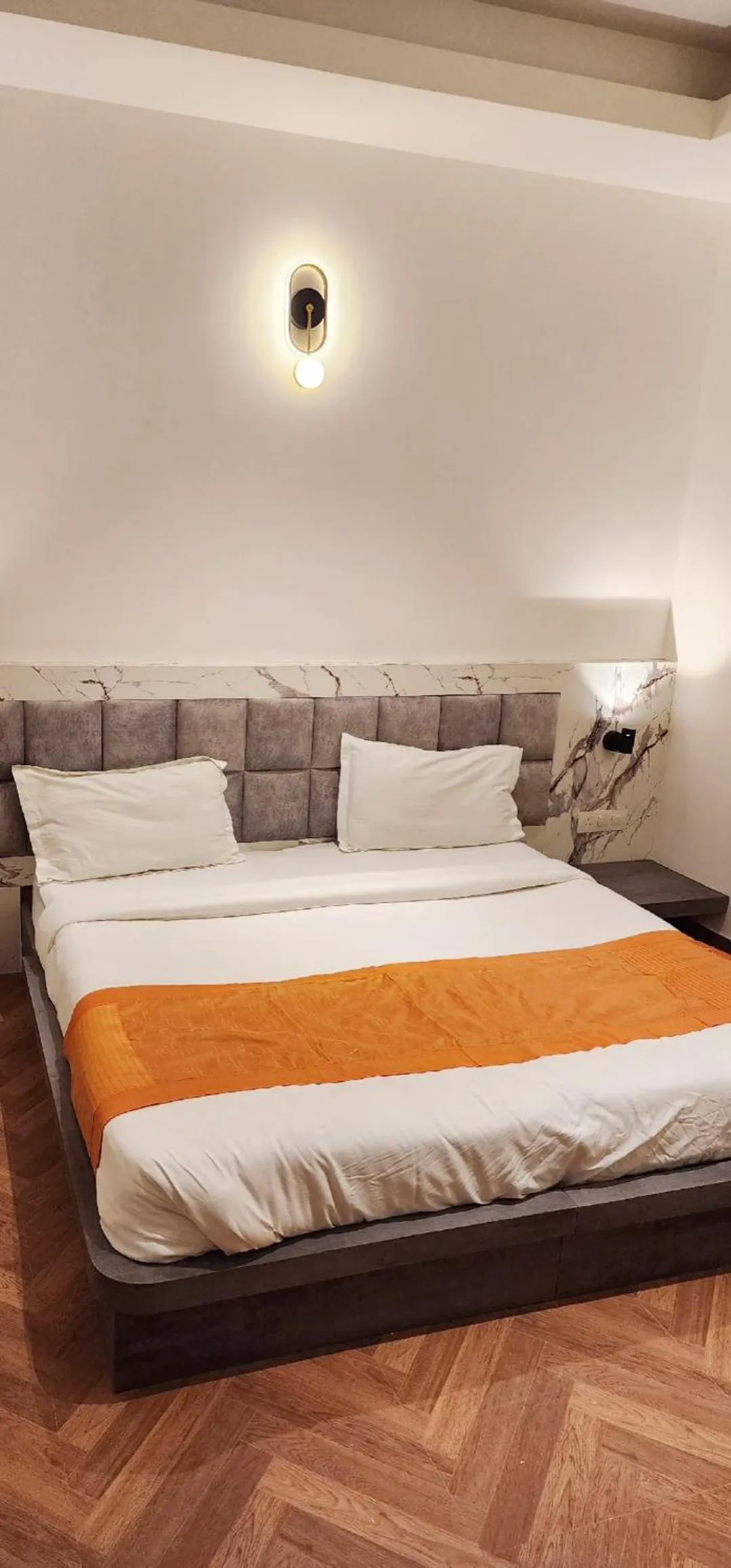 Bed in Square 9 Inn - A Boutique Hotel