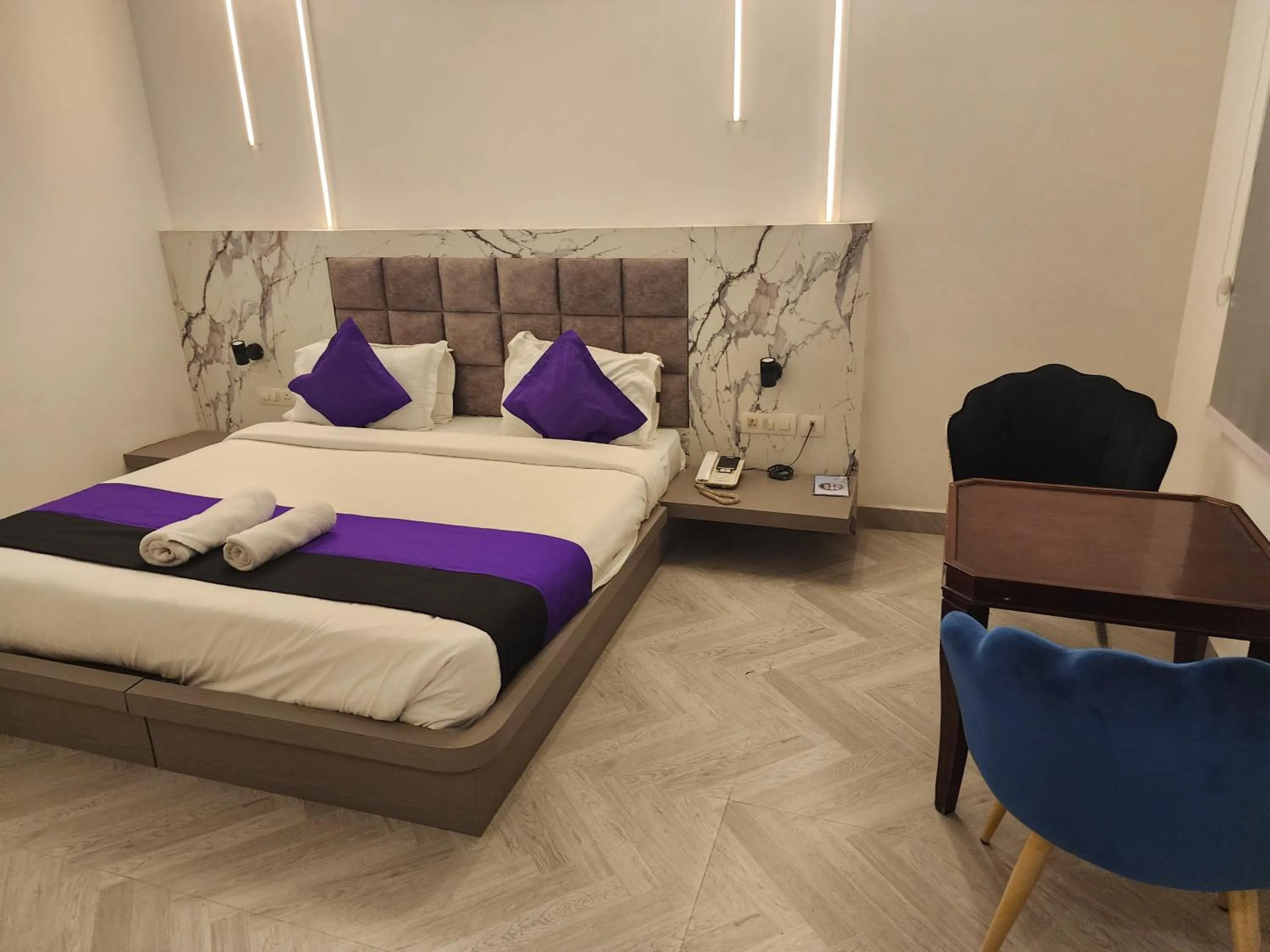 Bed in Square 9 Inn - A Boutique Hotel