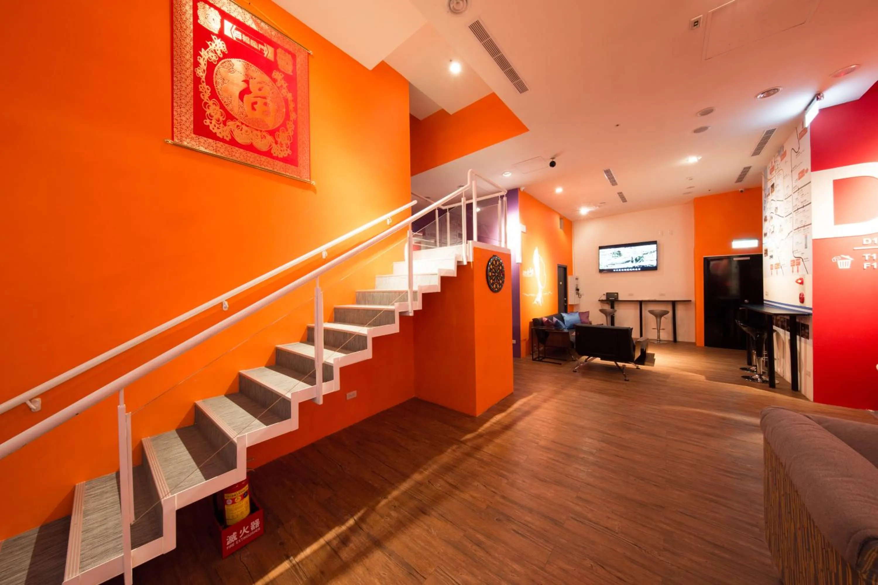 Area and facilities in SleepBox Hostel