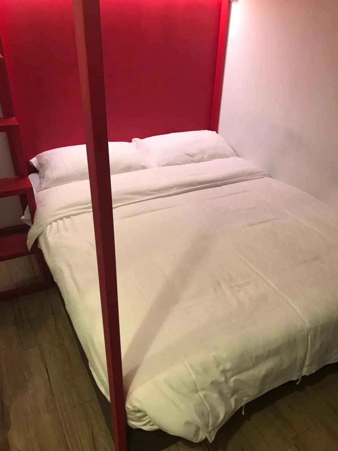 Bed in SleepBox Hostel