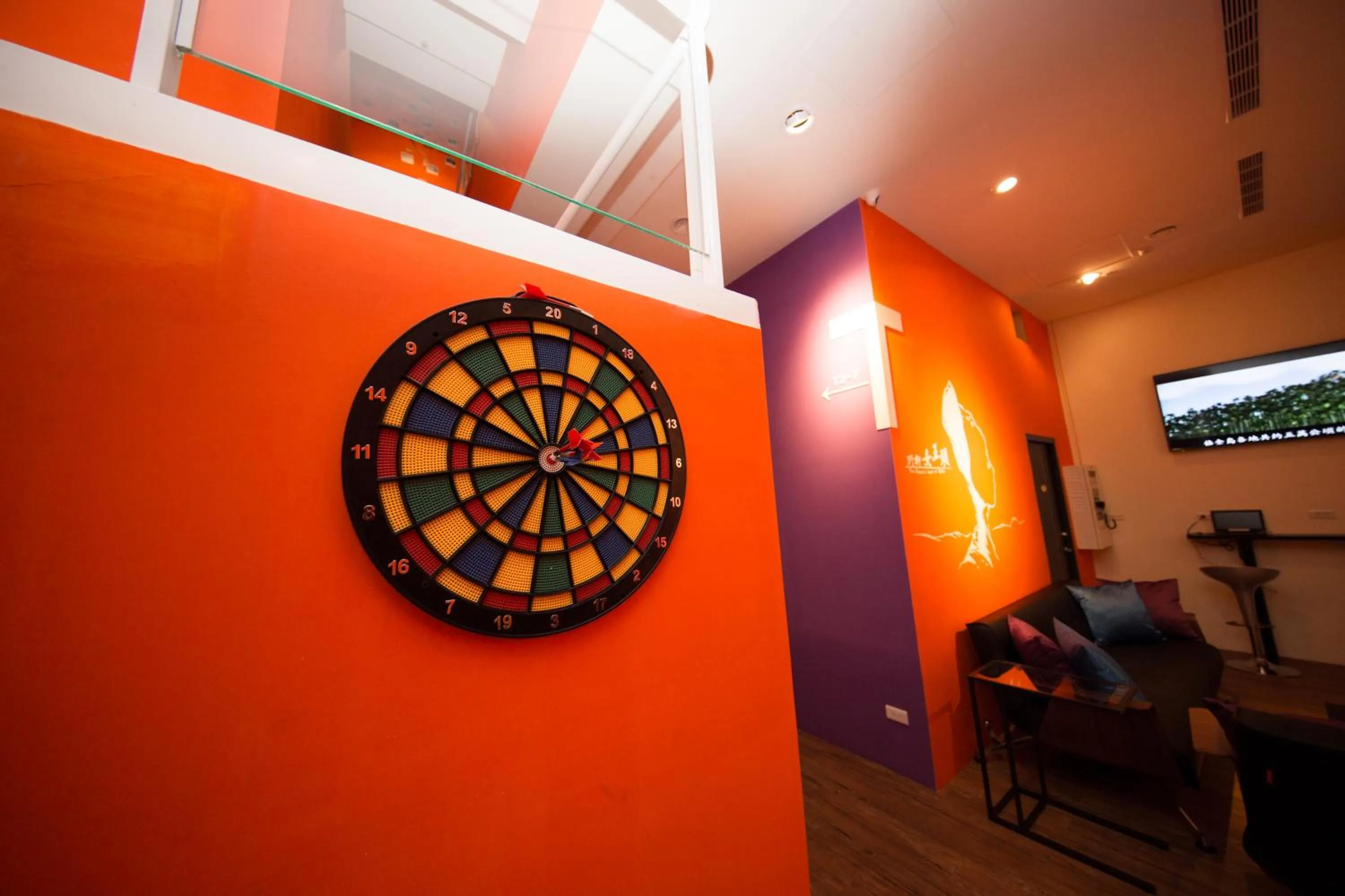 Area and facilities in SleepBox Hostel