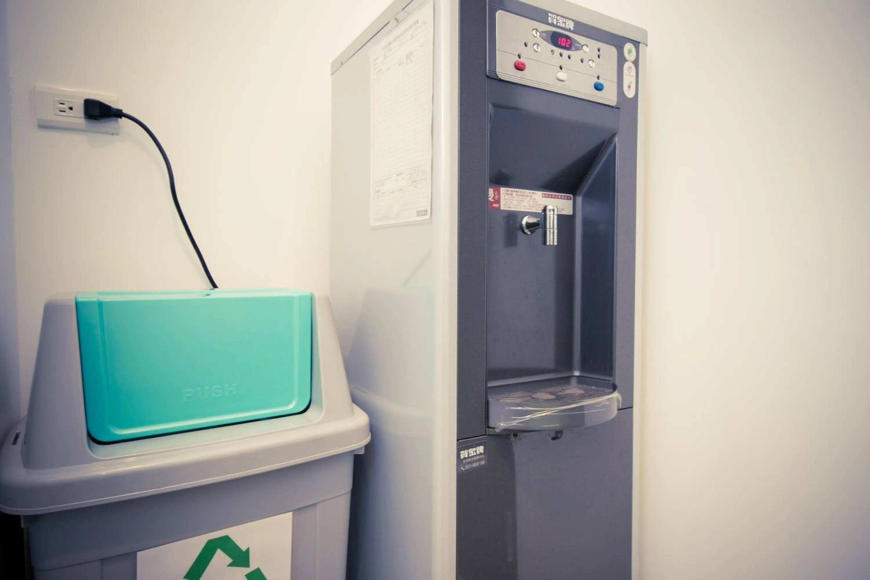 Kitchen or kitchenette in SleepBox Hostel