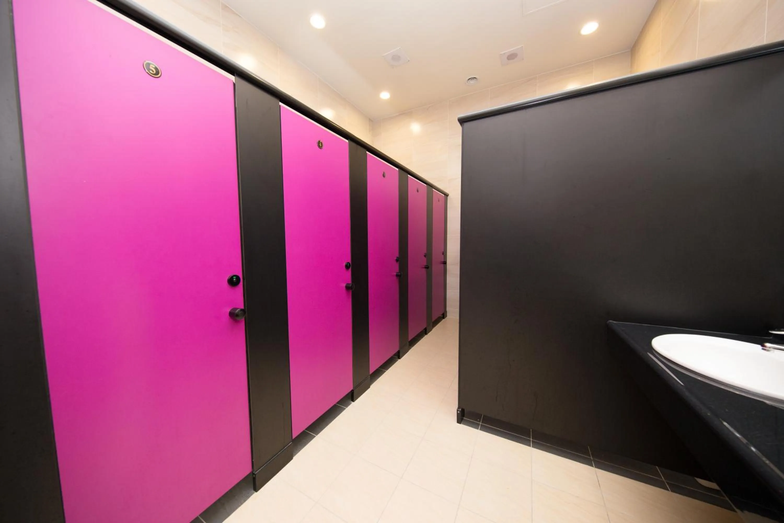 Toilet in SleepBox Hostel