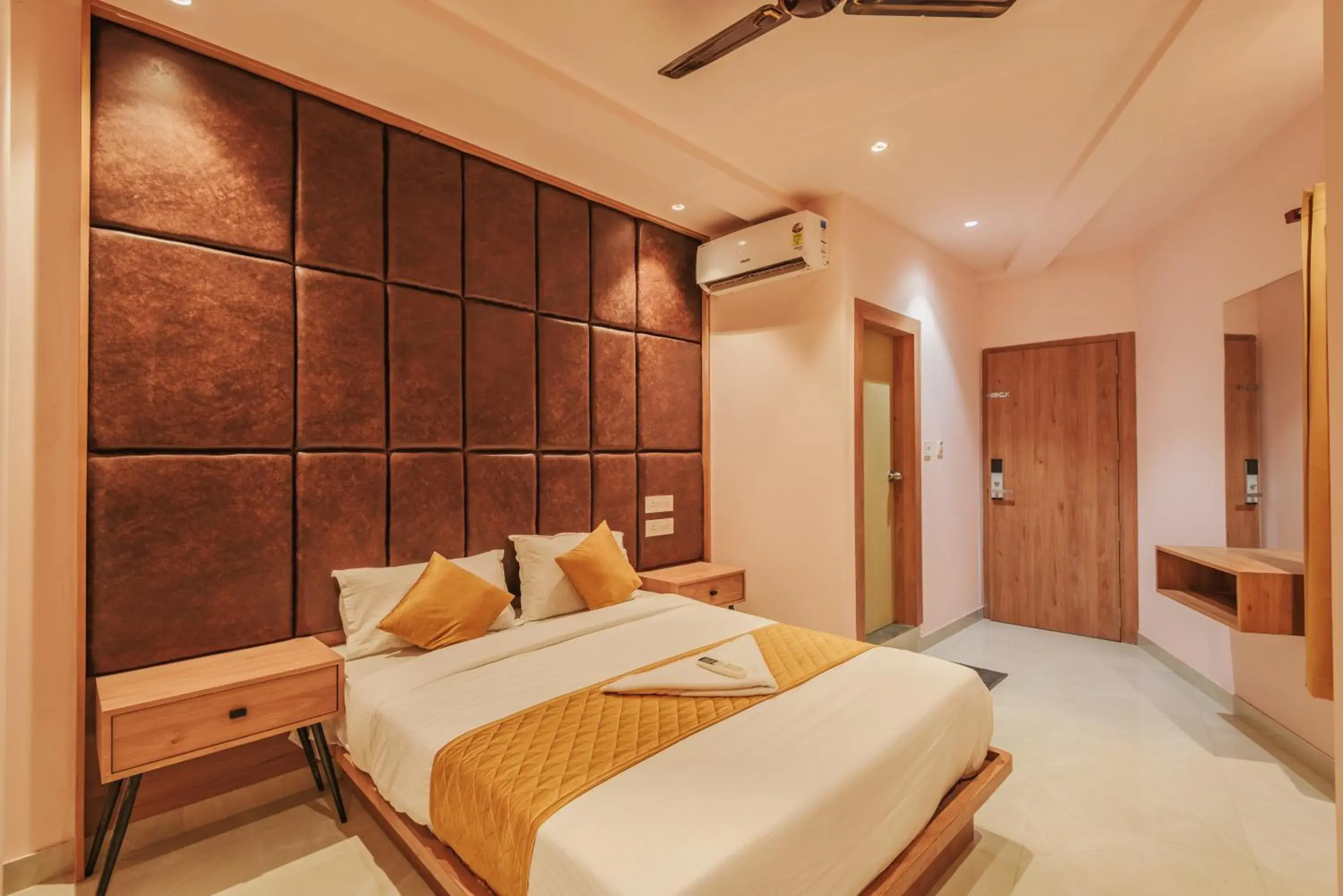 Hotel Beverly Palace Kozhikode - Hotel and Restaurant Hotel Beverly Palace Kozhikode - Hotel and Restaurant