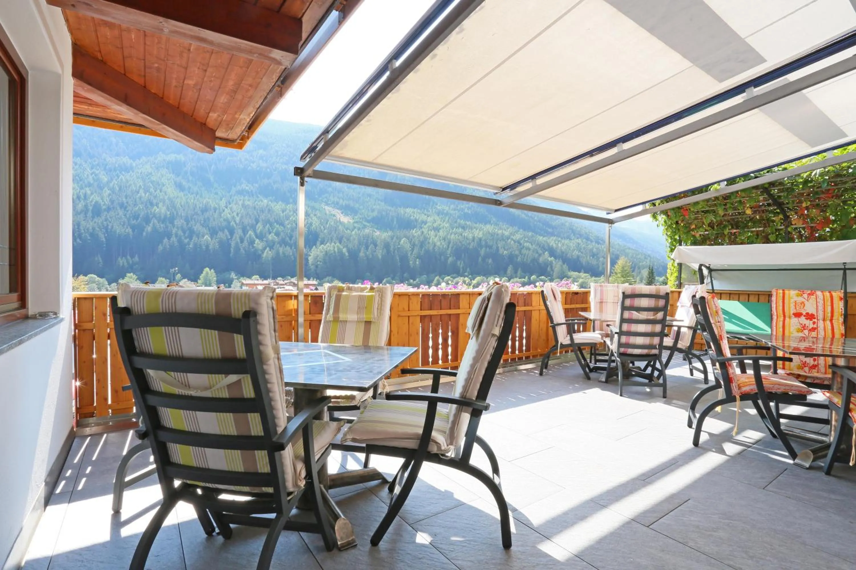 Balcony/Terrace in Pension Alpenhof B&B