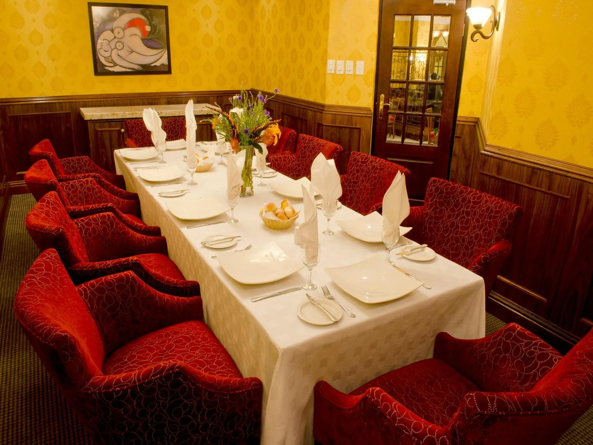 Restaurant/places to eat in Sunbird Mount Soche