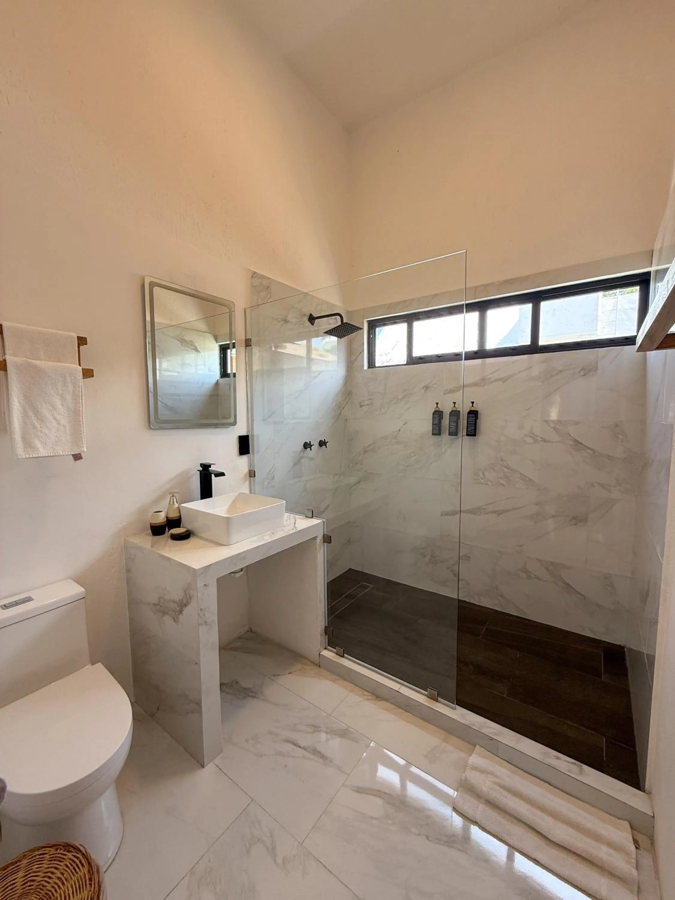 Shower in Hotel Solana Bacalar Lakefront