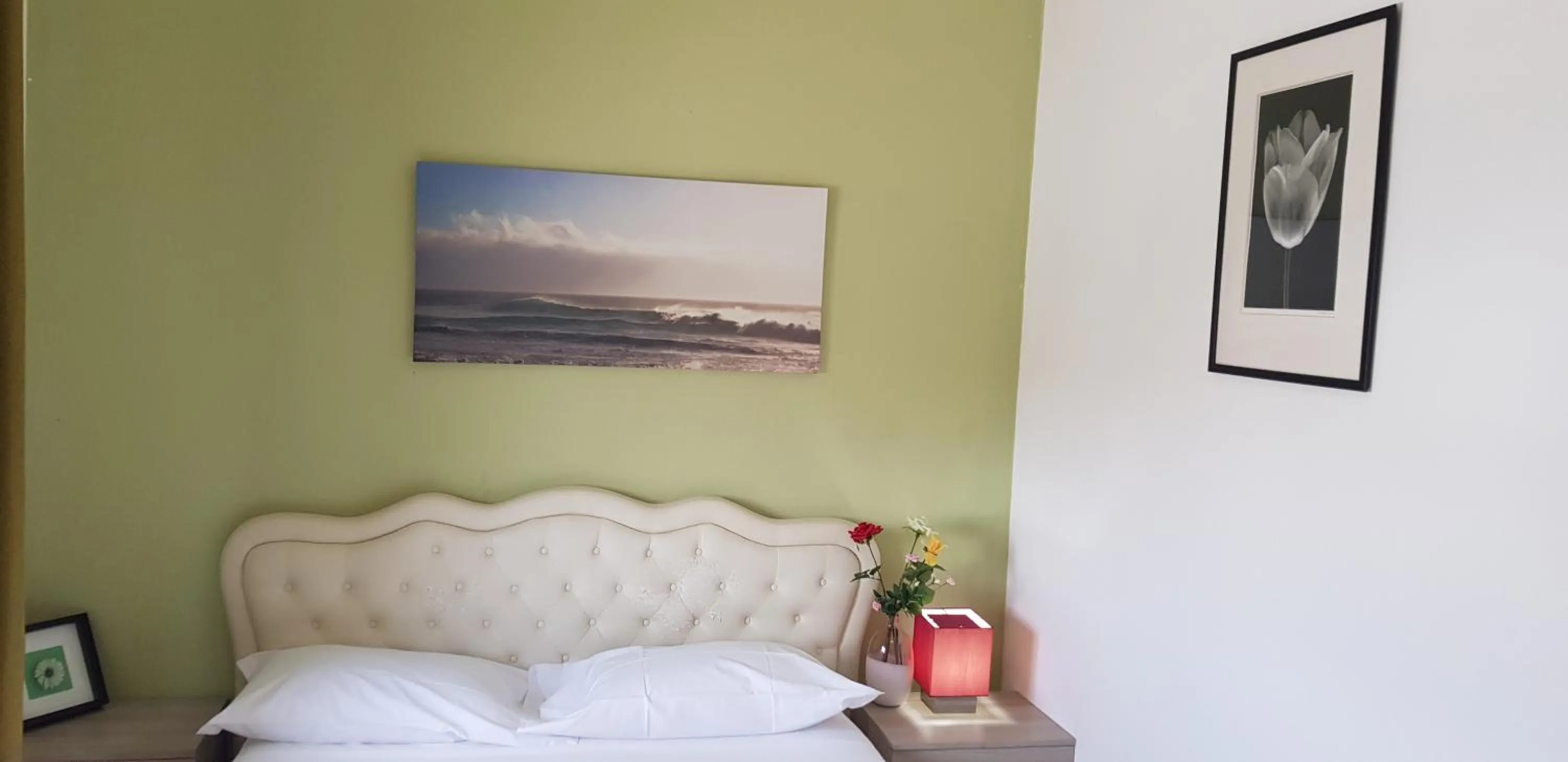 Photo of the whole room, Bed in Prime Guest House