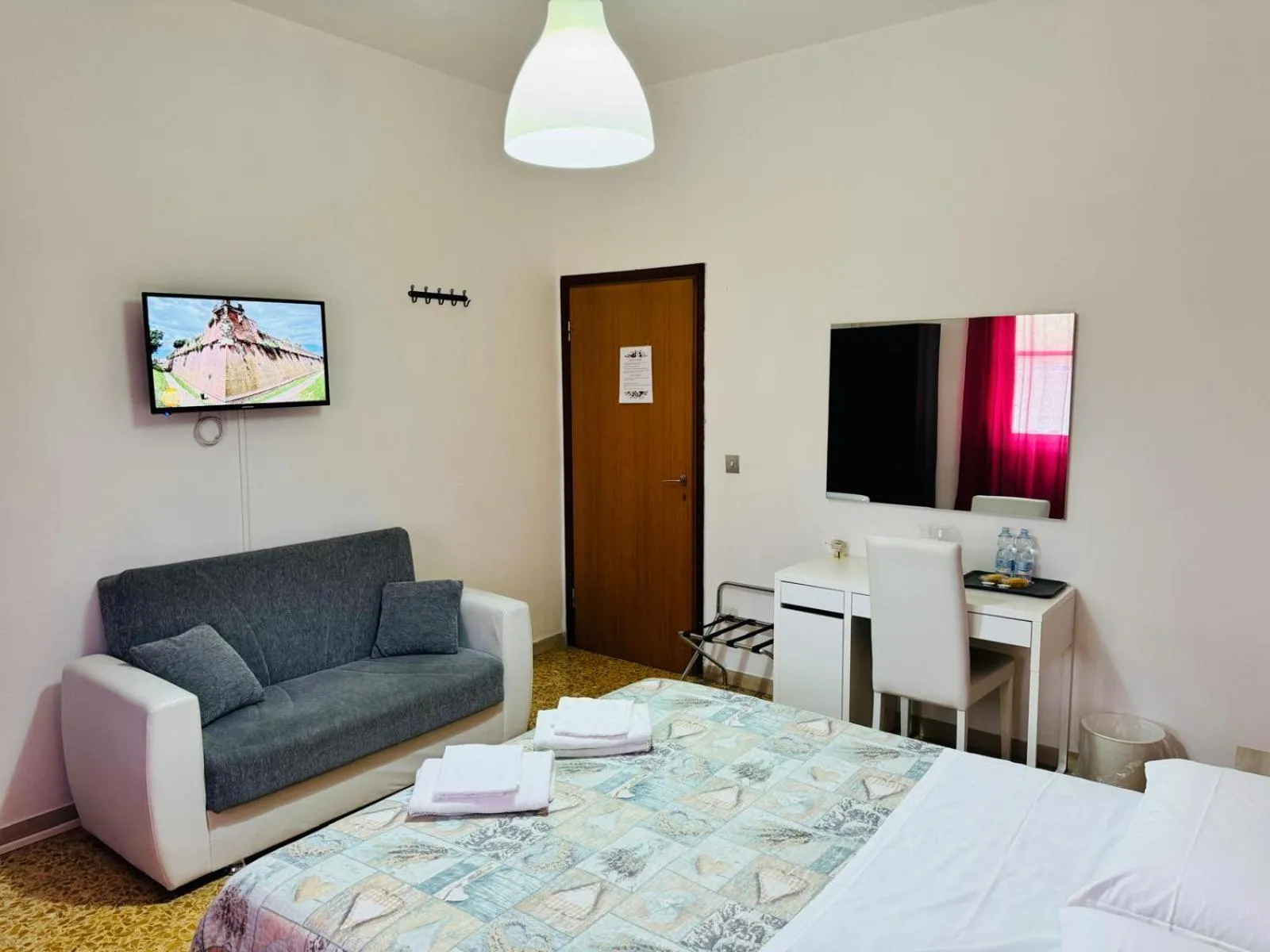 Bedroom, Bed in Prime Guest House