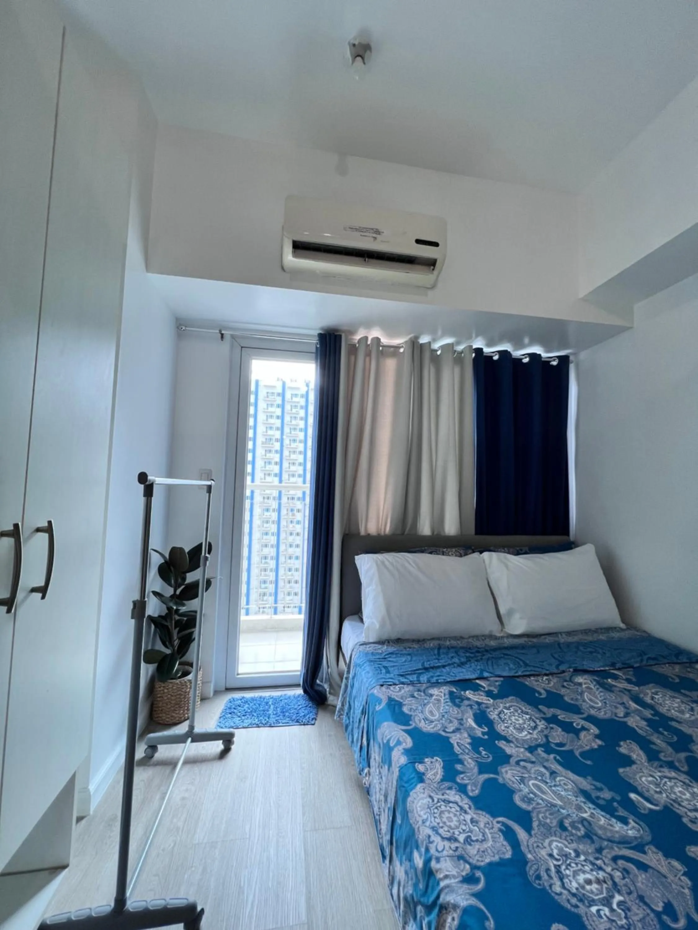 Bed in Studio Units at SM Light Residences Condo Beside Boni MRT Station