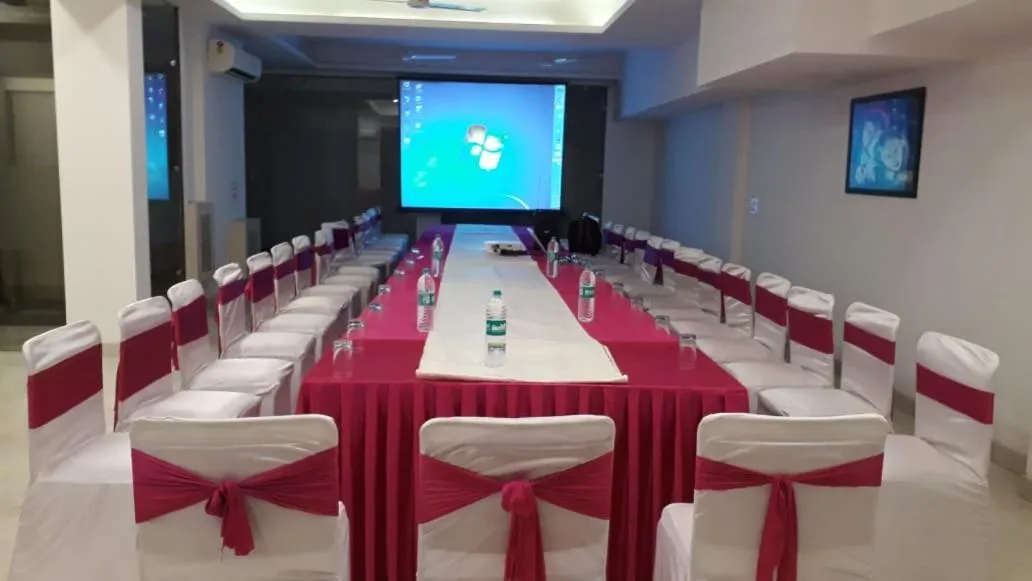 Business facilities in Indiyaah Inn