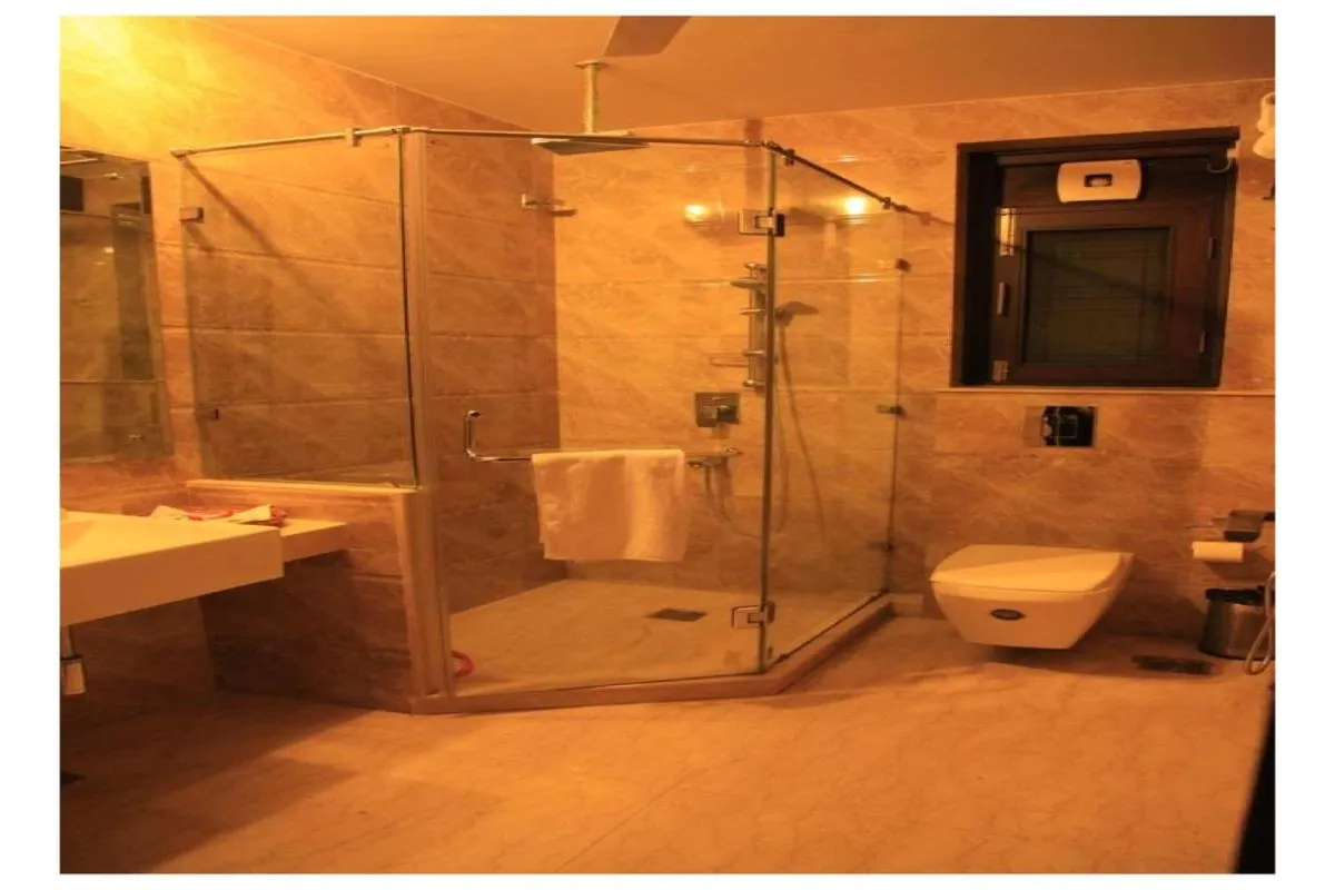 Property building in Indiyaah Inn