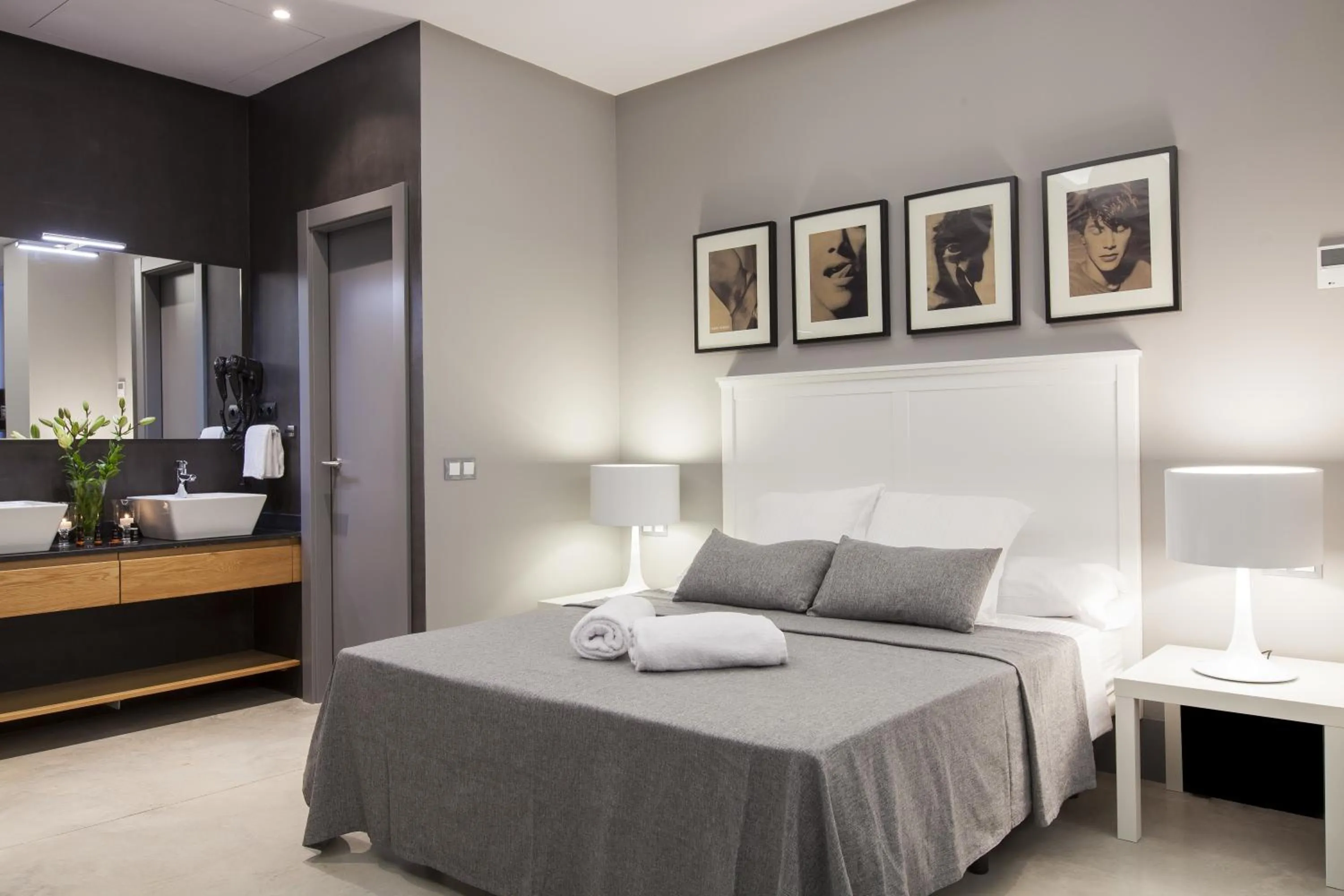 Bed in Kare No Apartments by Sitges Group