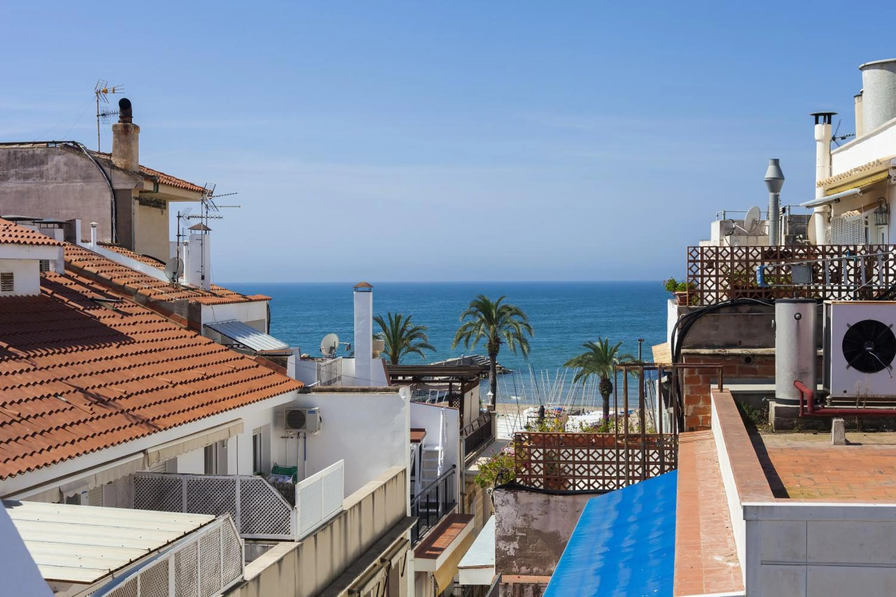 Patio in Kare No Apartments by Sitges Group