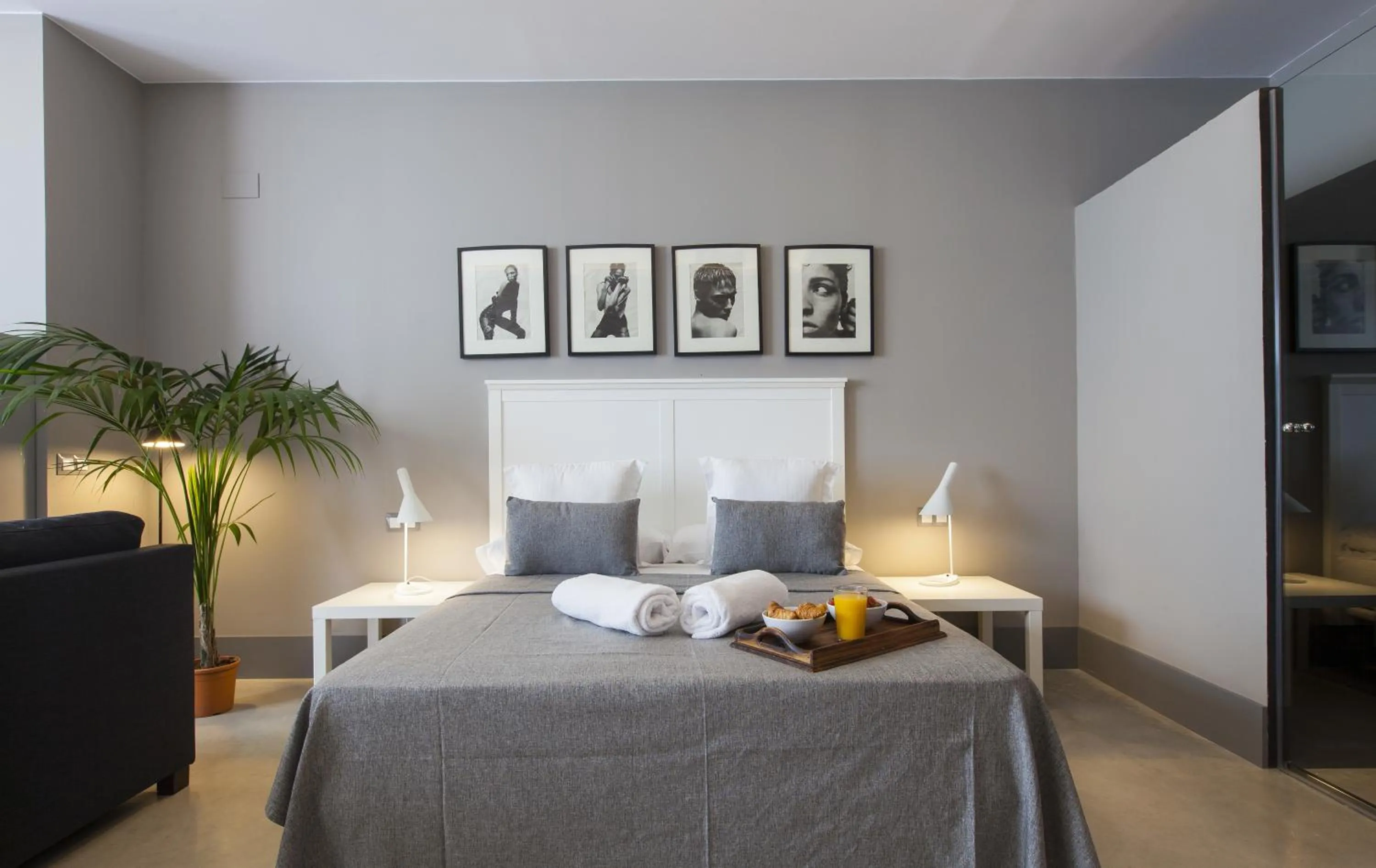 Bed in Kare No Apartments by Sitges Group