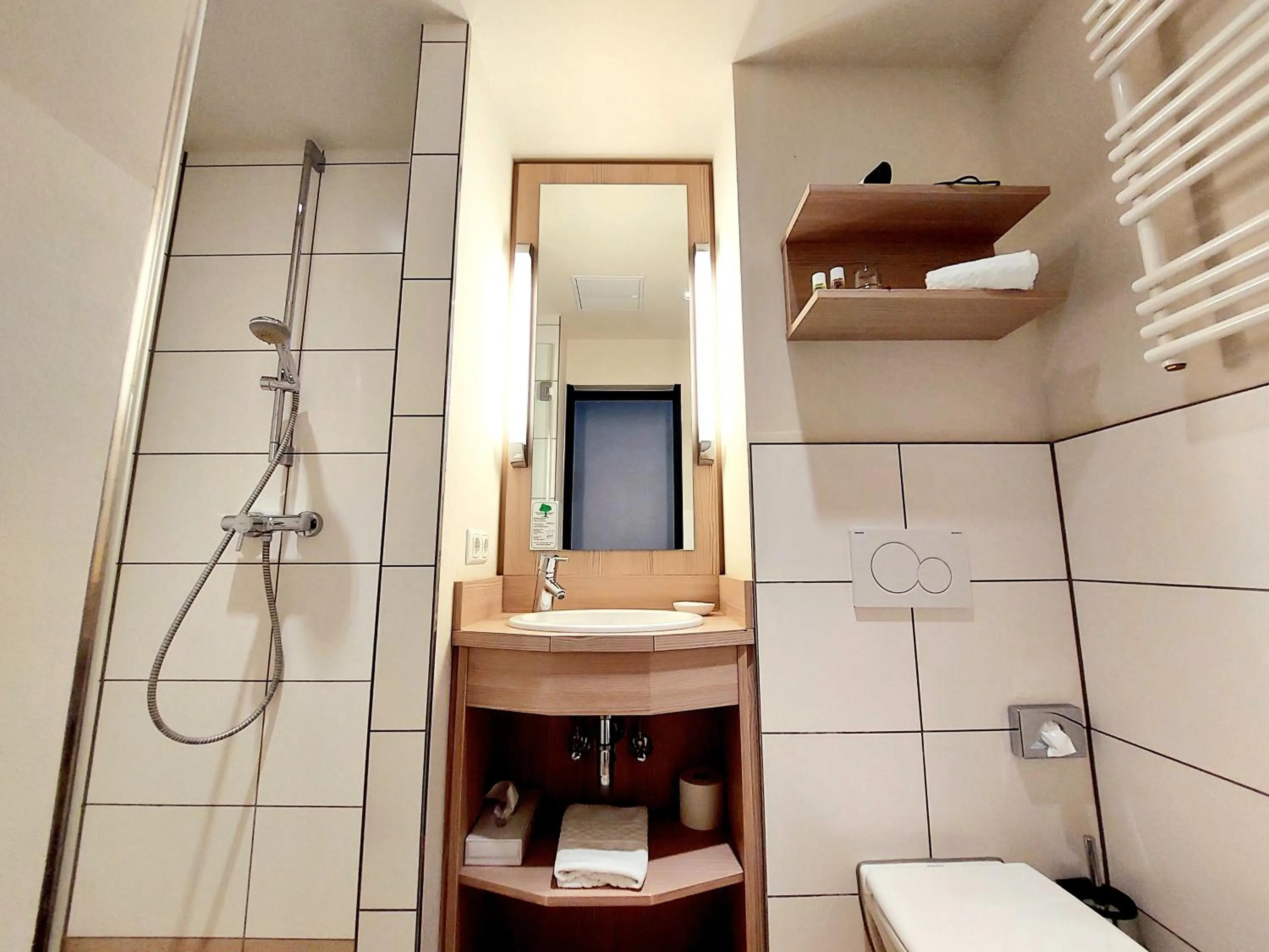 Bathroom in Heinrich Pesch Hotel