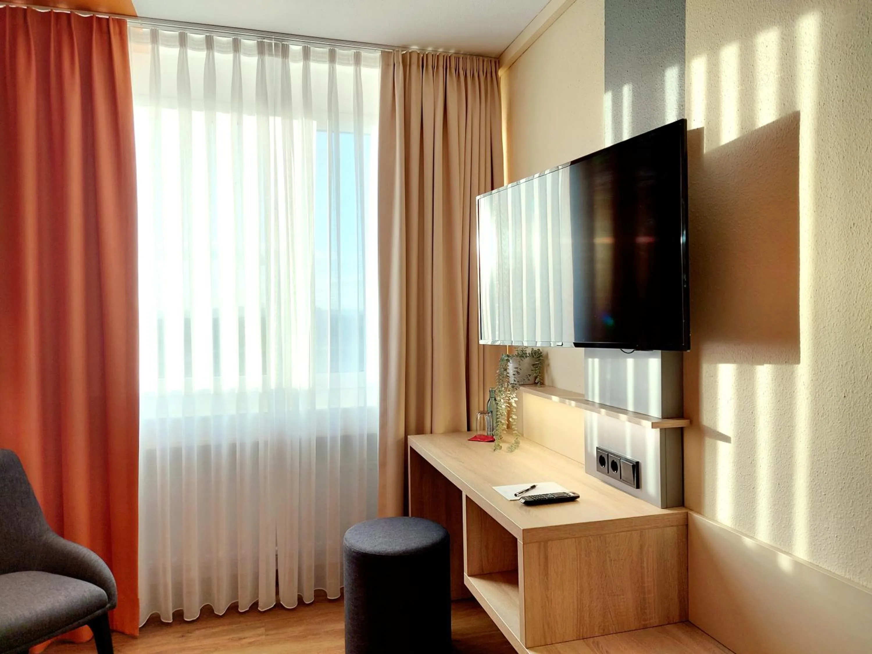 Photo of the whole room in Heinrich Pesch Hotel