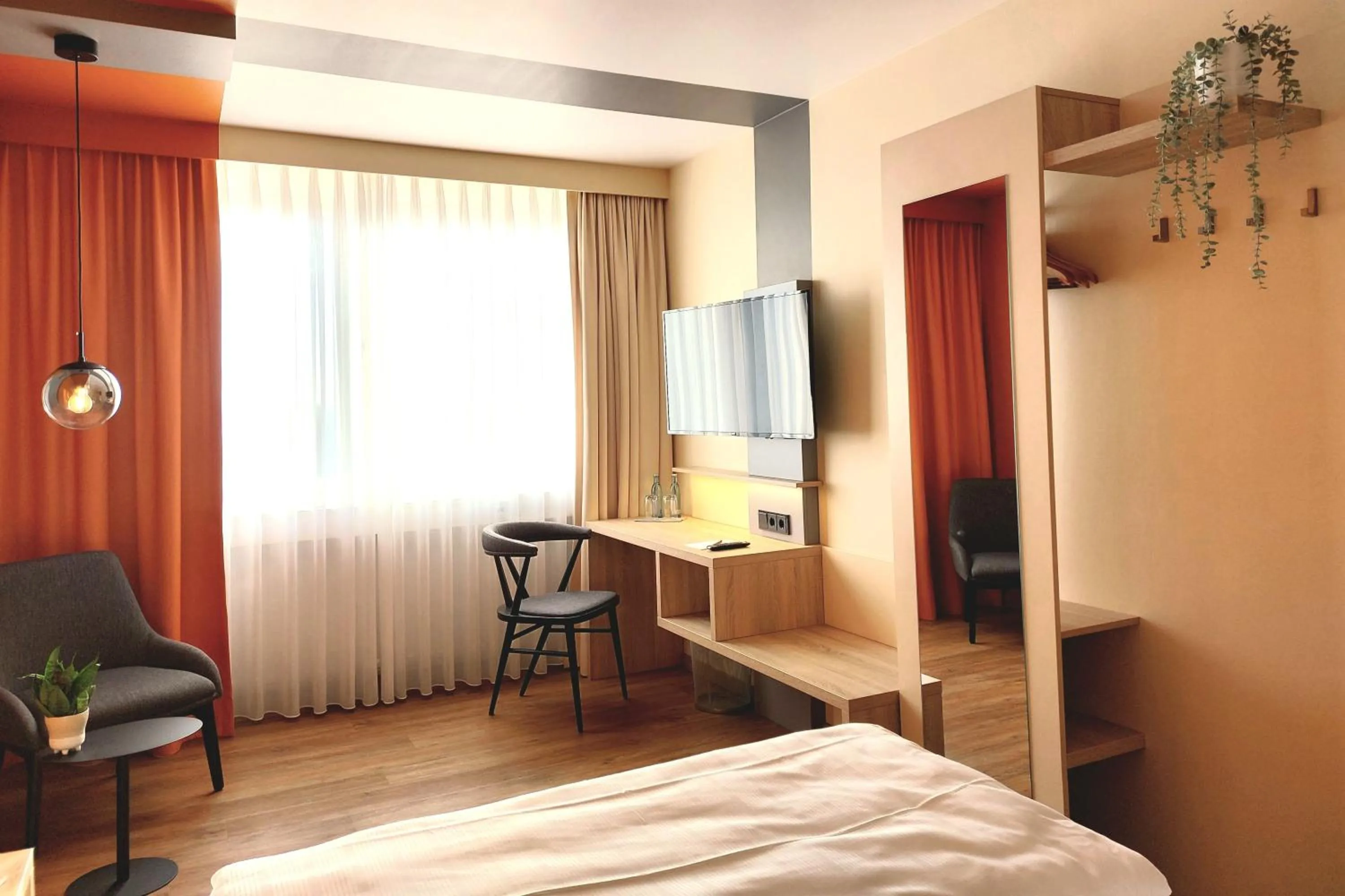 Photo of the whole room, Bed in Heinrich Pesch Hotel