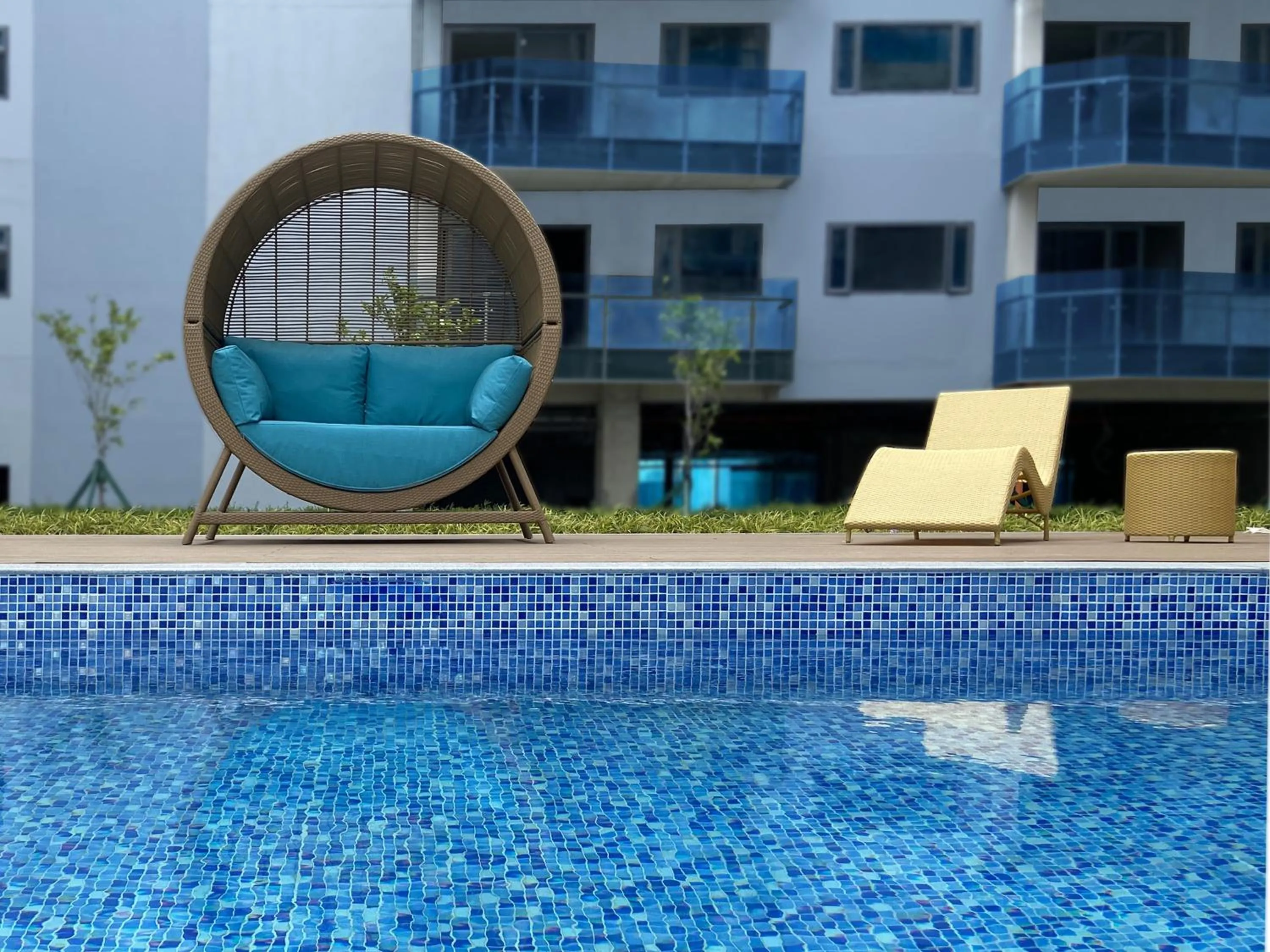 Swimming pool in Savea Bay City Manila