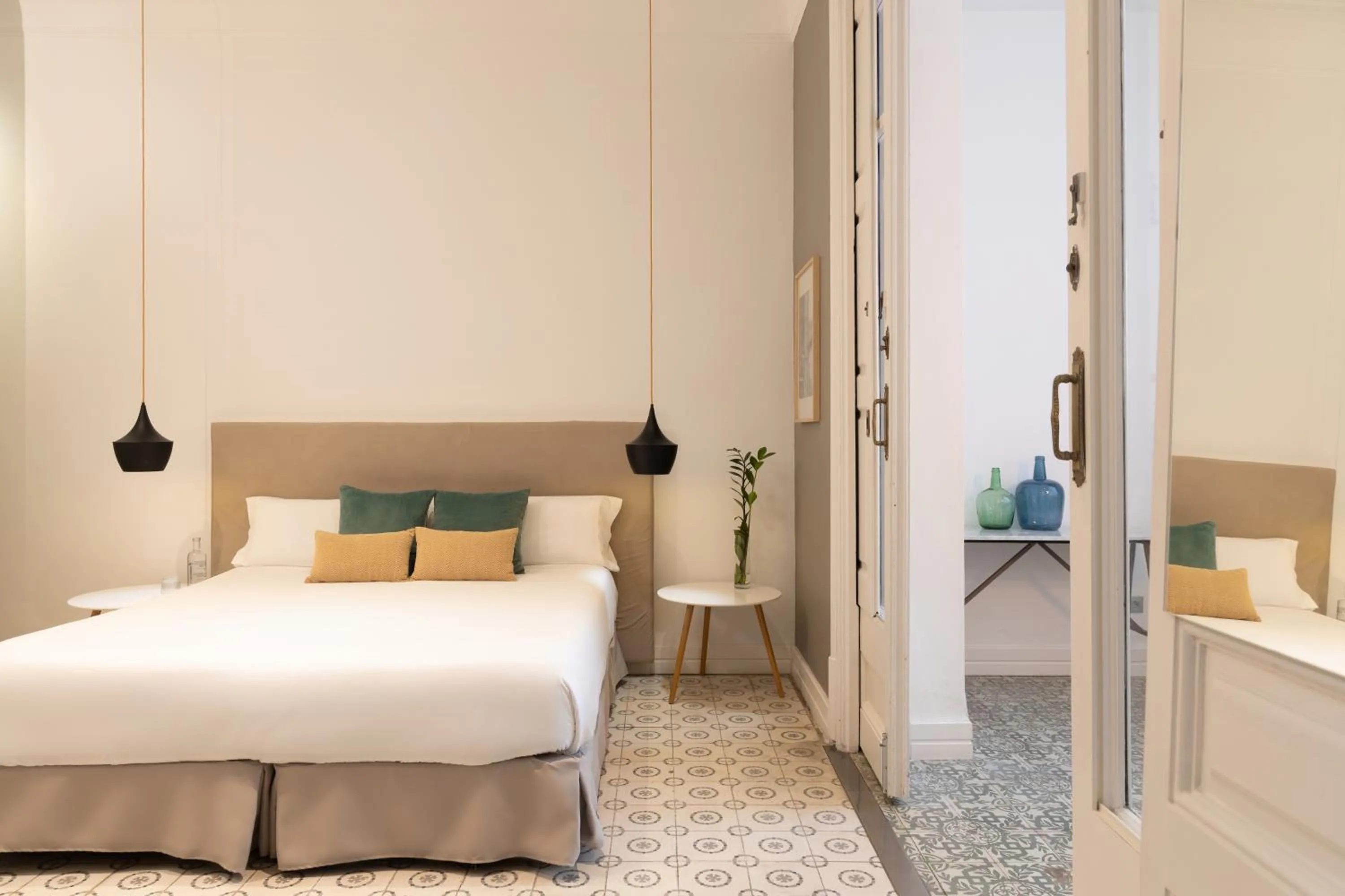 Photo of the whole room, Bed in Forget Me Not Barcelona