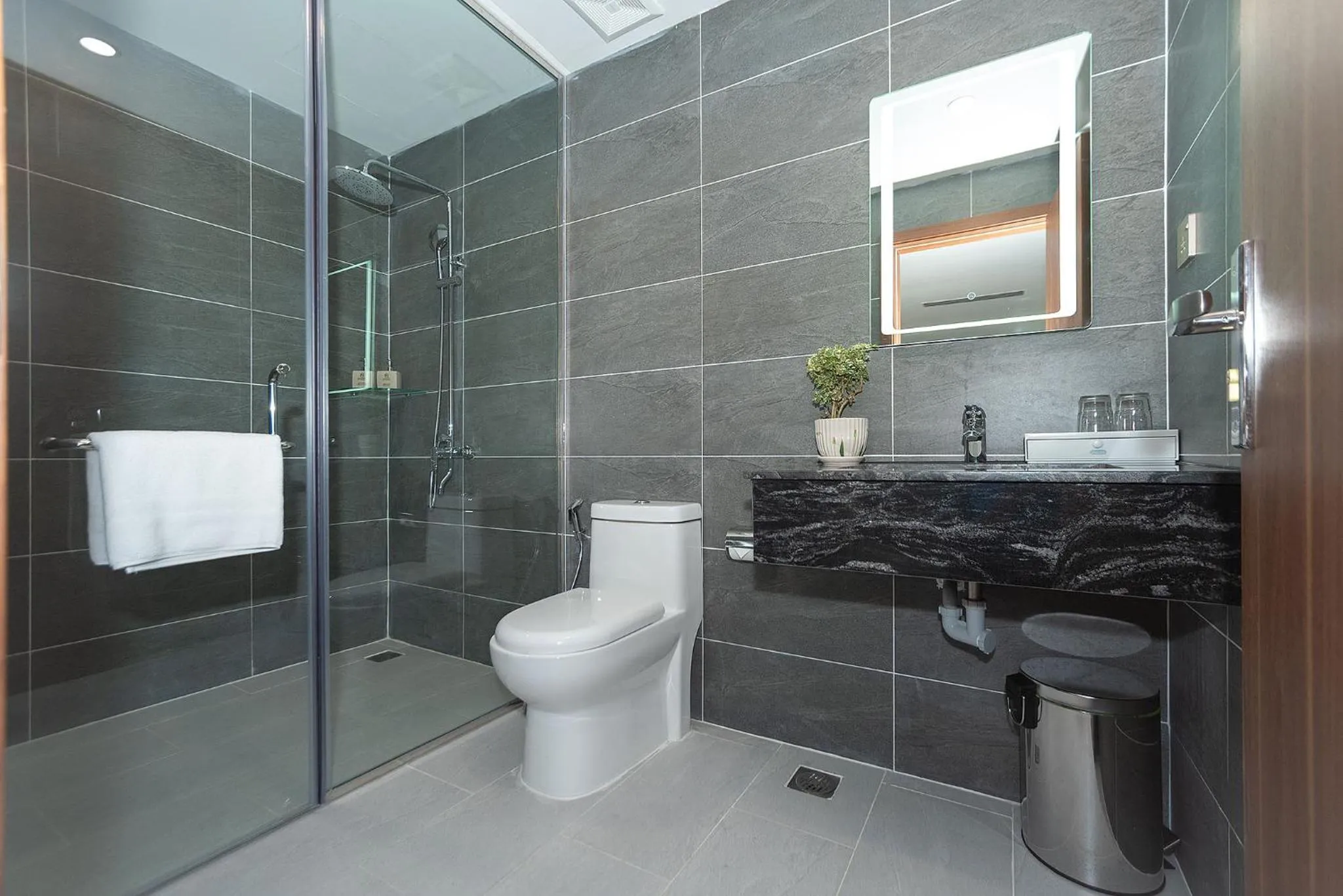 Shower in Bamboo Riverside Boutique Hotel