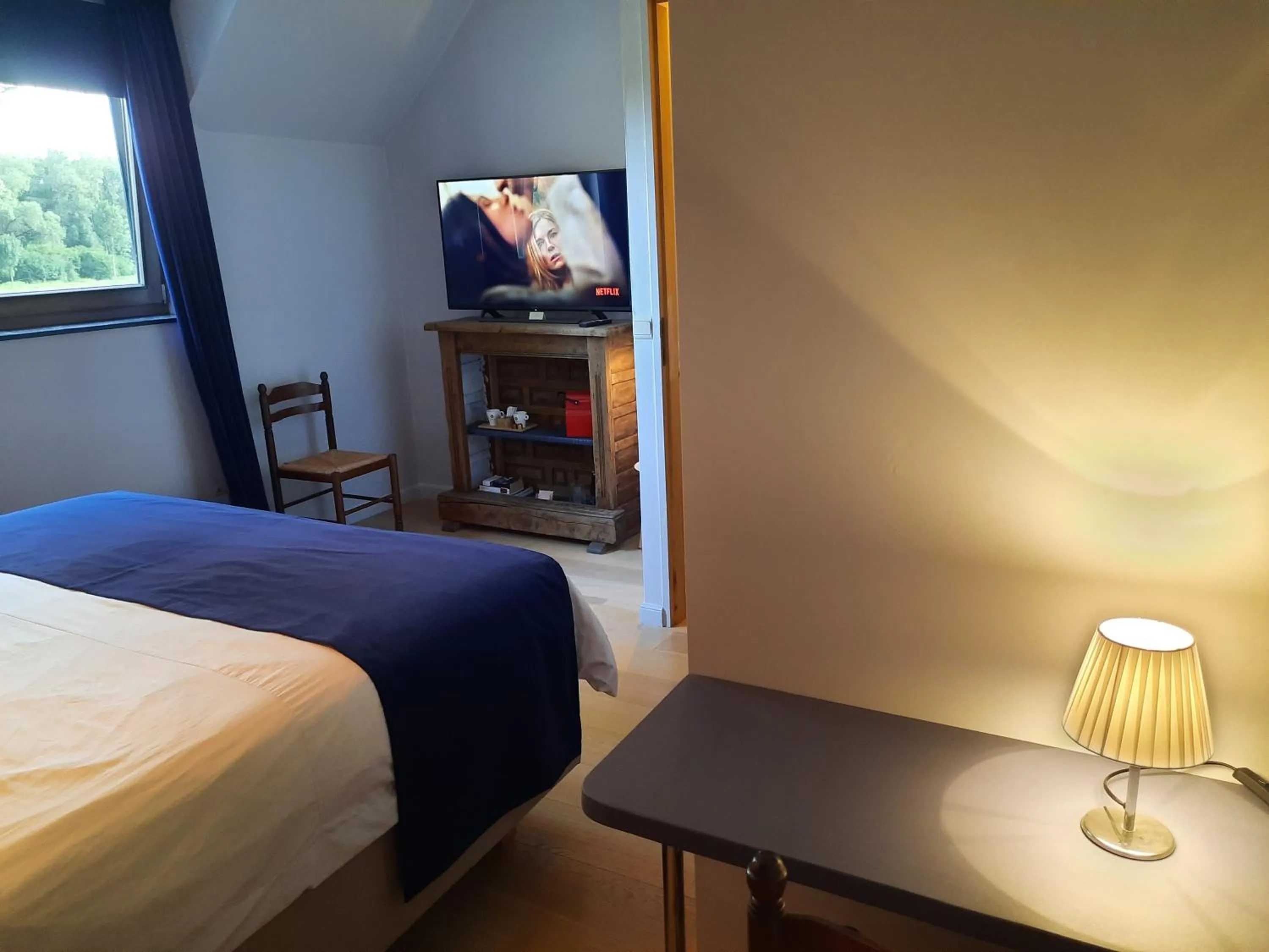 TV and multimedia, Bed in B&B Scheldekant