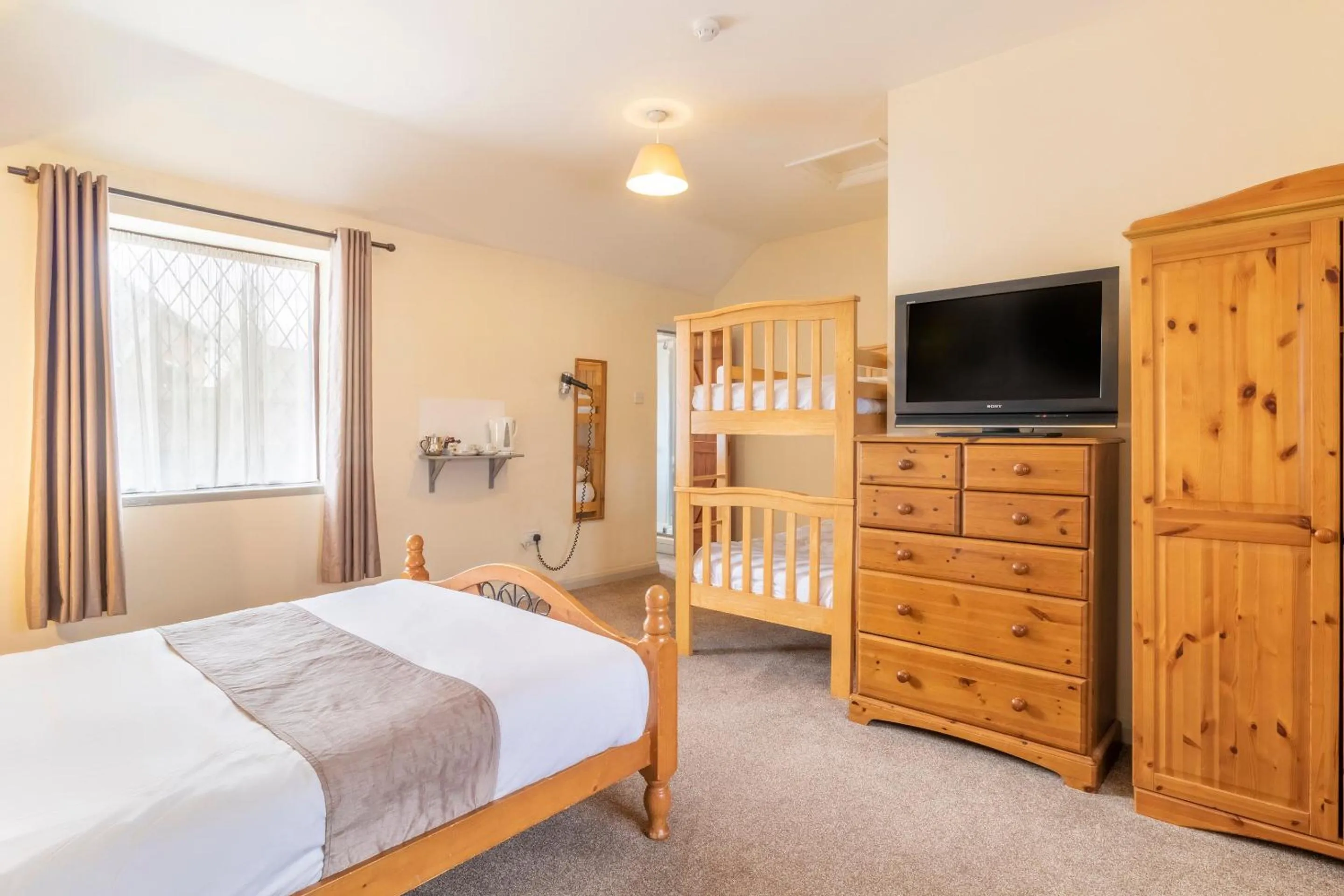 Bedroom in OYO Elm Farm Country House, Norwich Airport