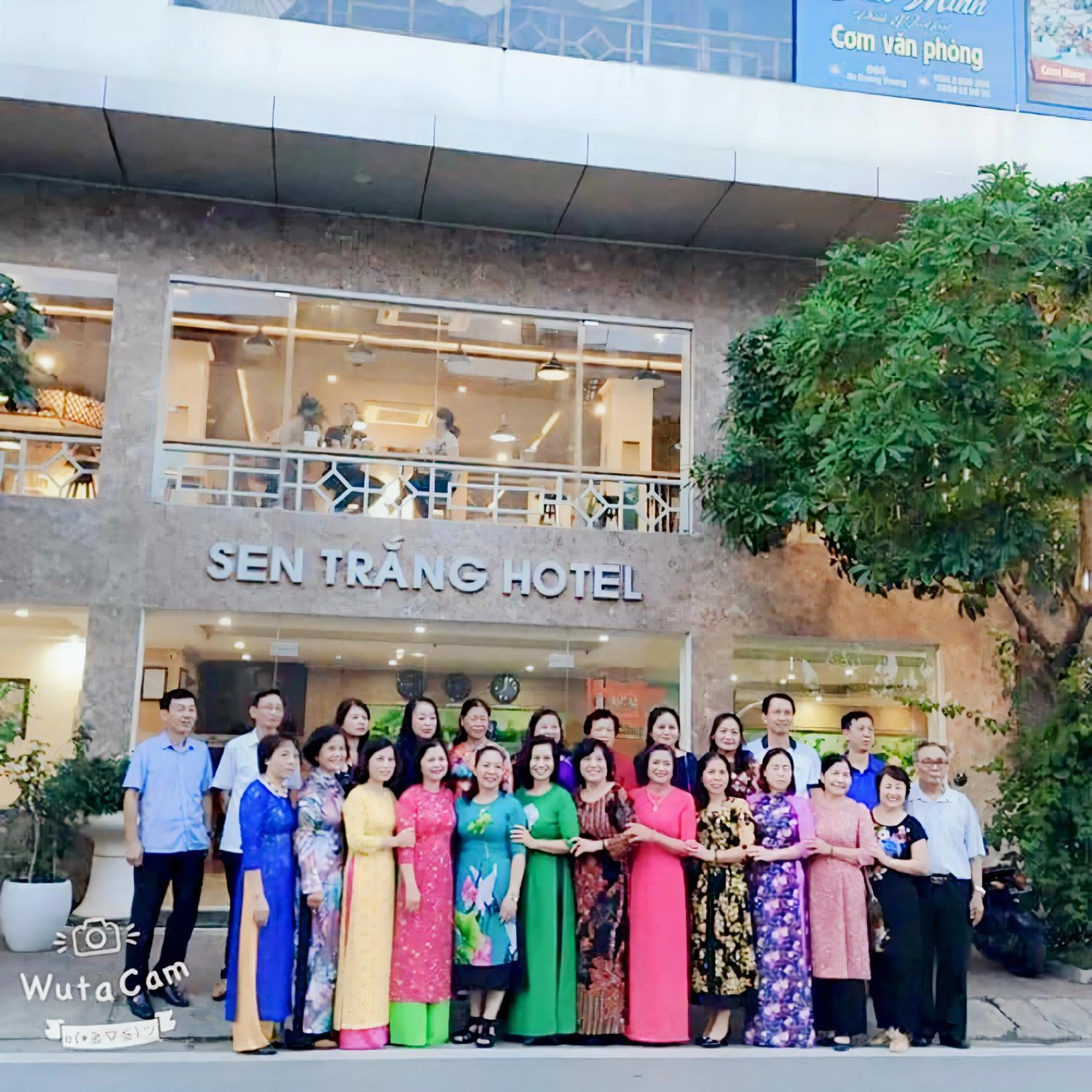Facade/entrance in Sen Trang Hotel