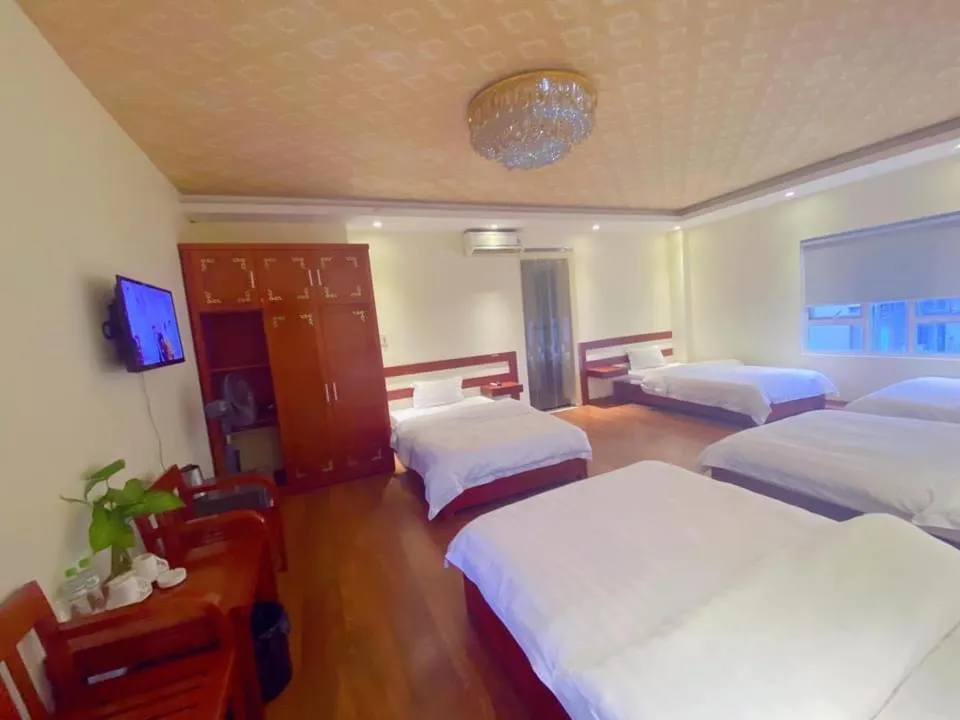 Bedroom, Bed in Sen Trang Hotel