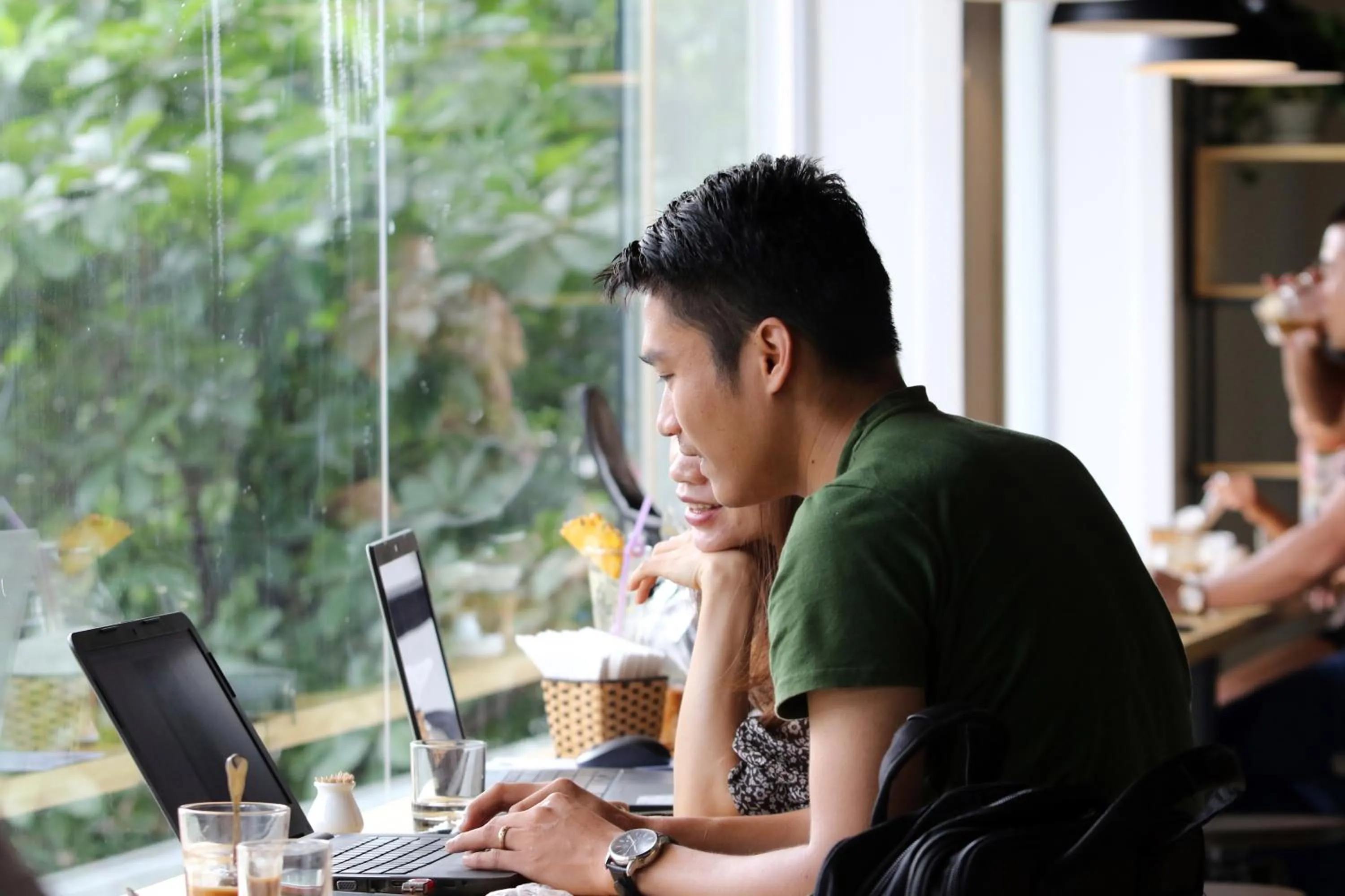 Restaurant/places to eat in Sen Trang Hotel