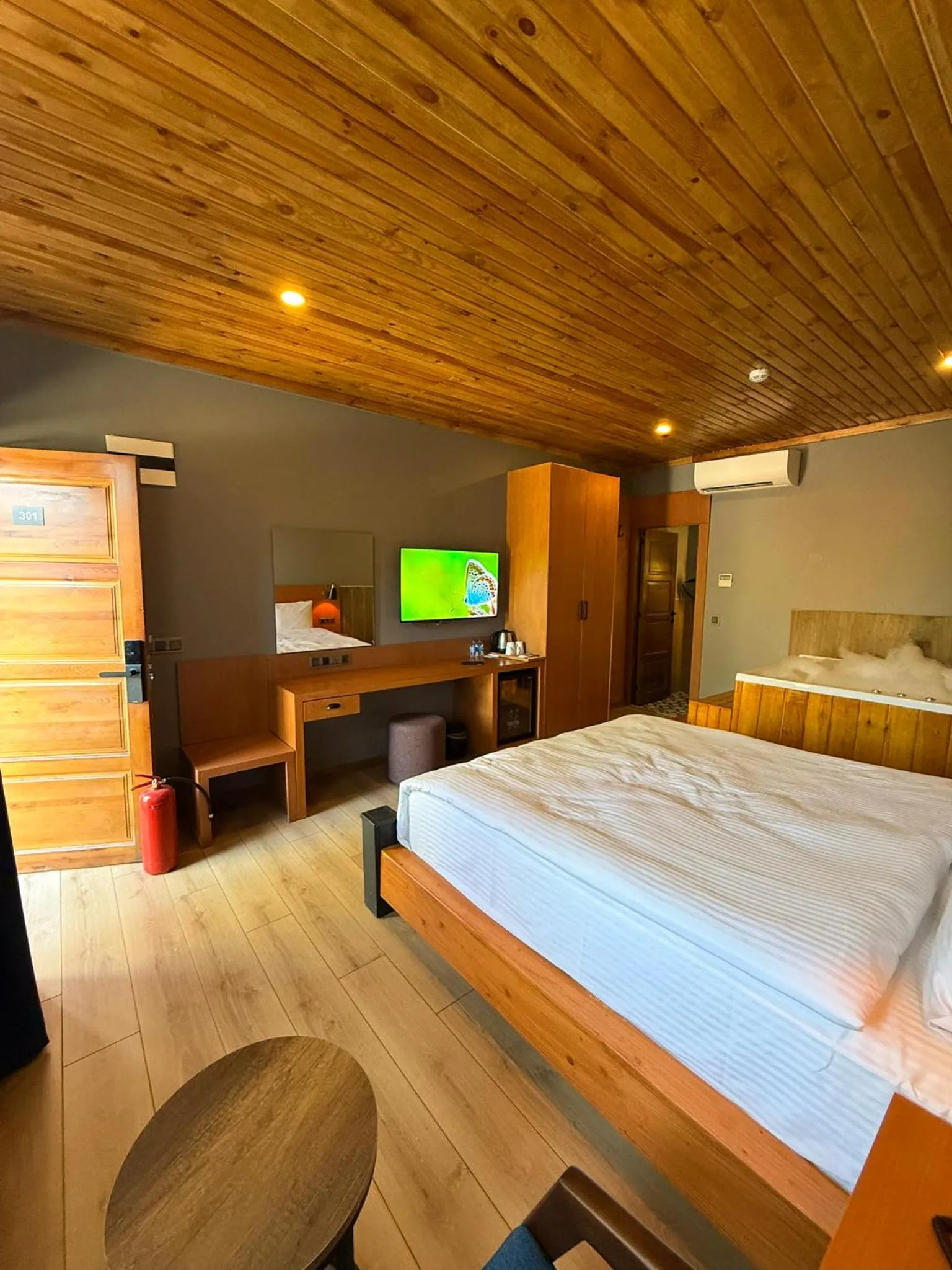 Bed in Navy Inn & Bungalows