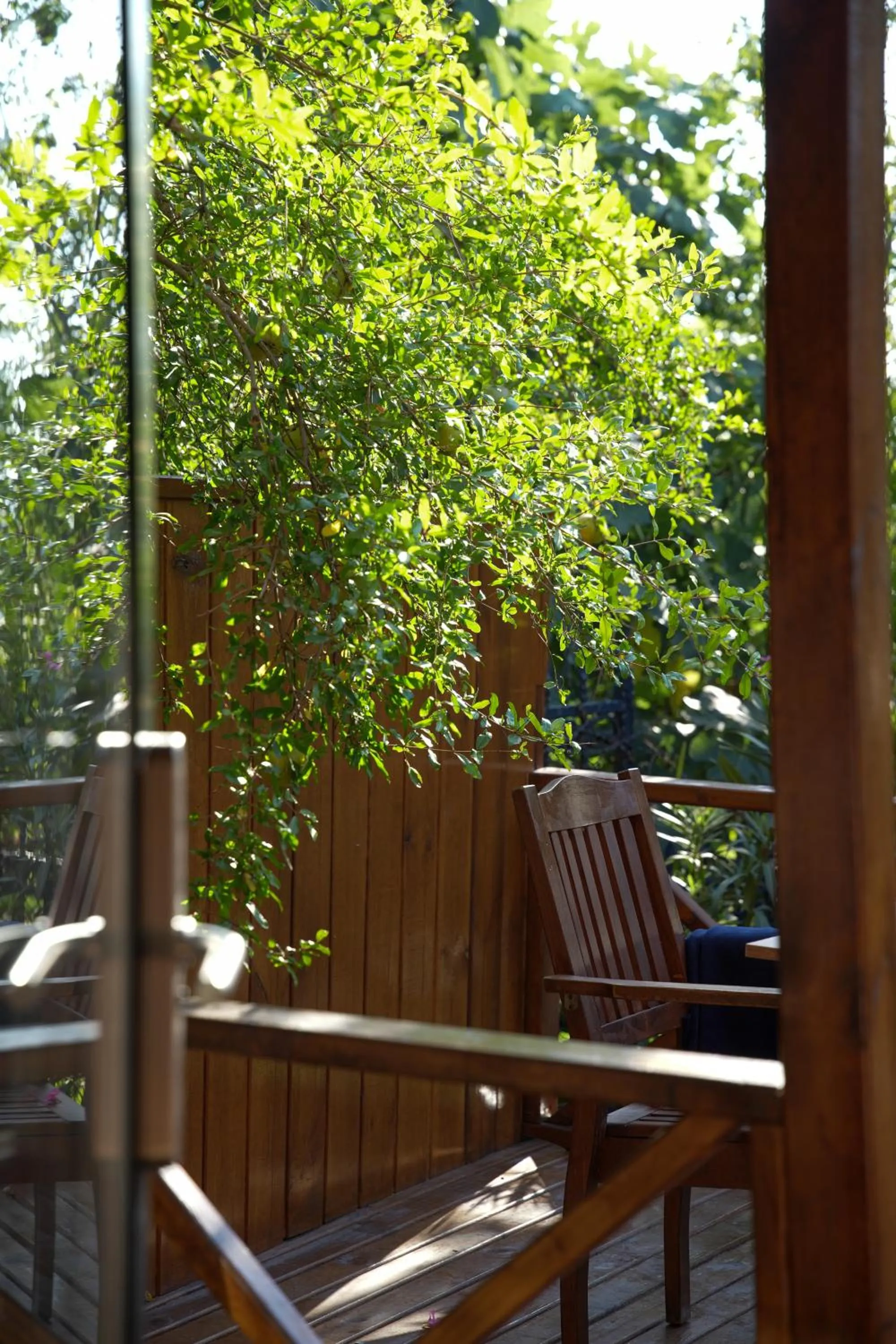 Navy Inn & Bungalows