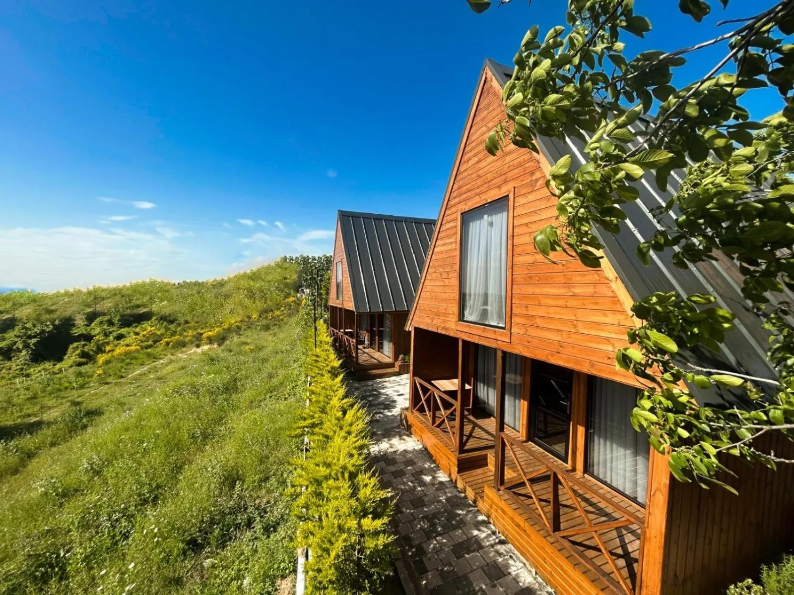 Property building in Navy Inn & Bungalows