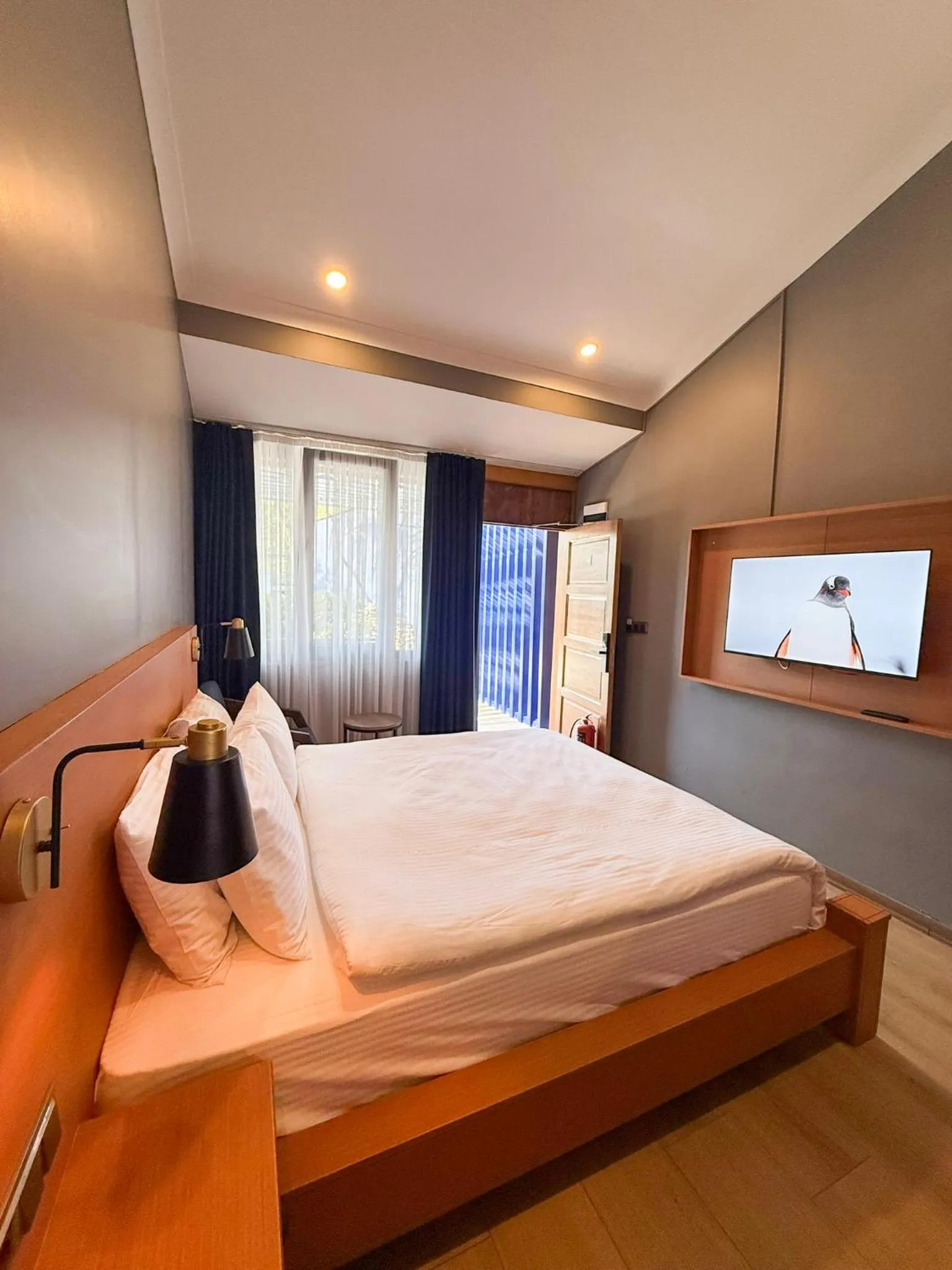 Bed in Navy Inn & Bungalows