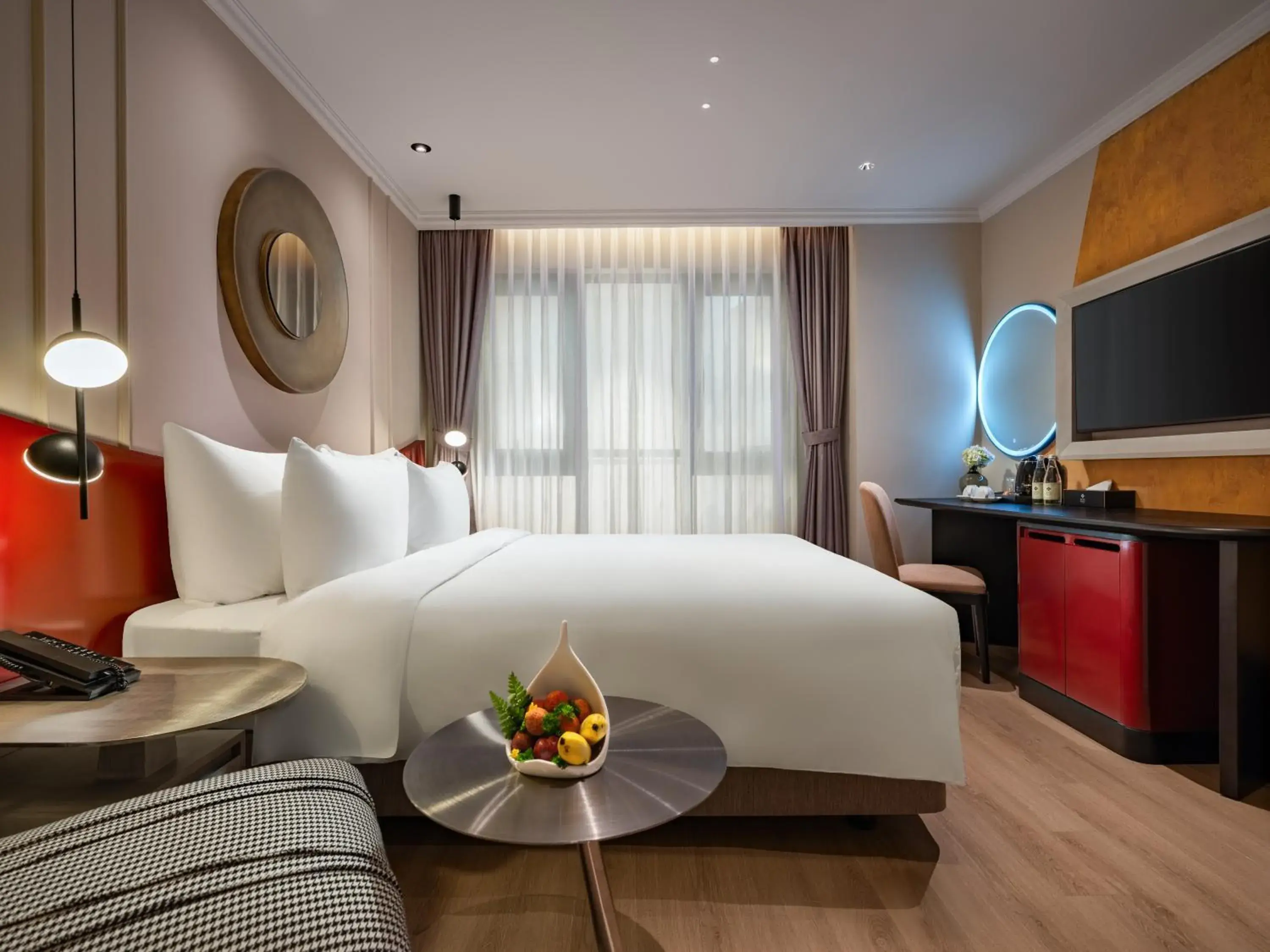 Deluxe Double Room Inner View with Natural Light in GRAND HOTEL du LAC Boutique Saigon Deluxe Double Room Inner View with Natural Light in GRAND HOTEL du LAC Boutique Saigon